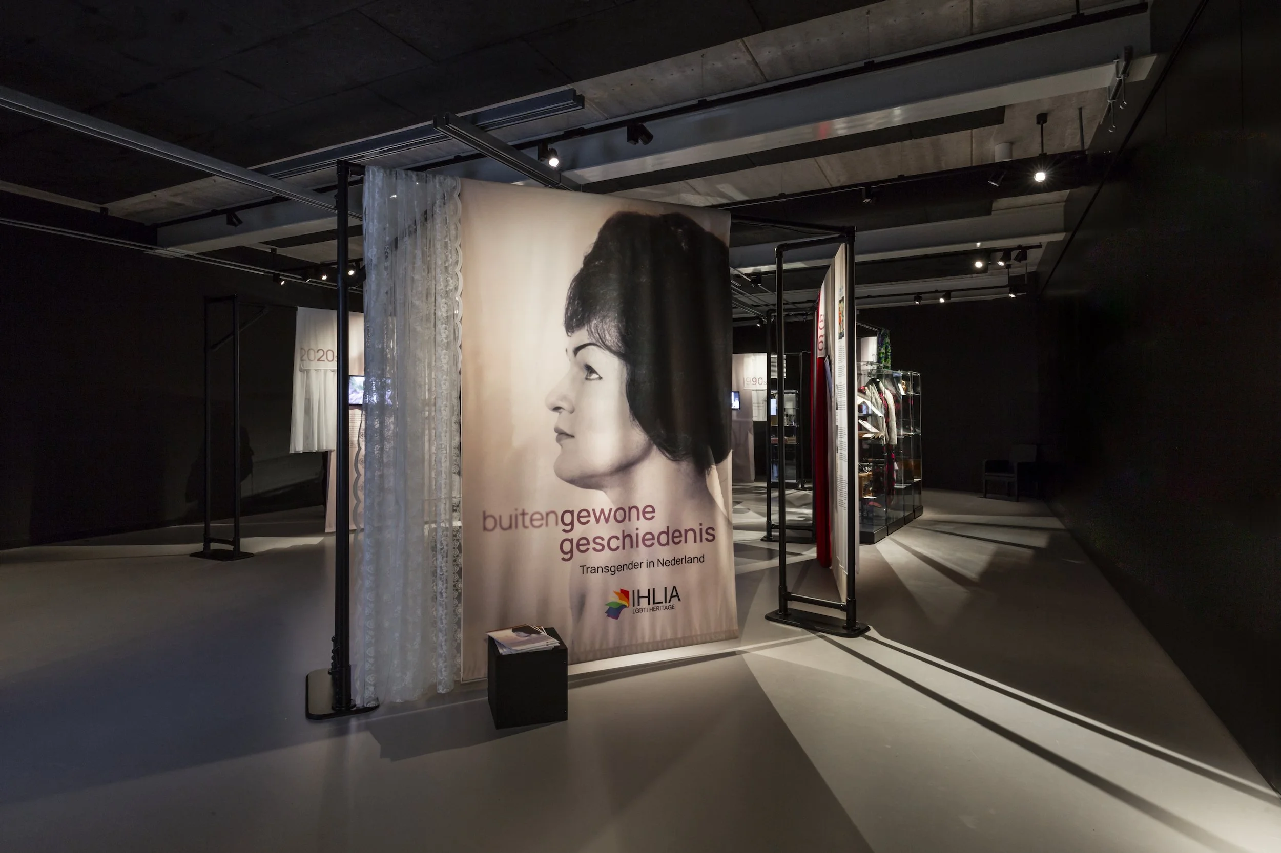 vrijheidsmuseum-02-ihlia-extraordinary-history-buitengewone-geschiedenis-transgender-in-the-netherlands-exhibition-design-designwolf.JPG