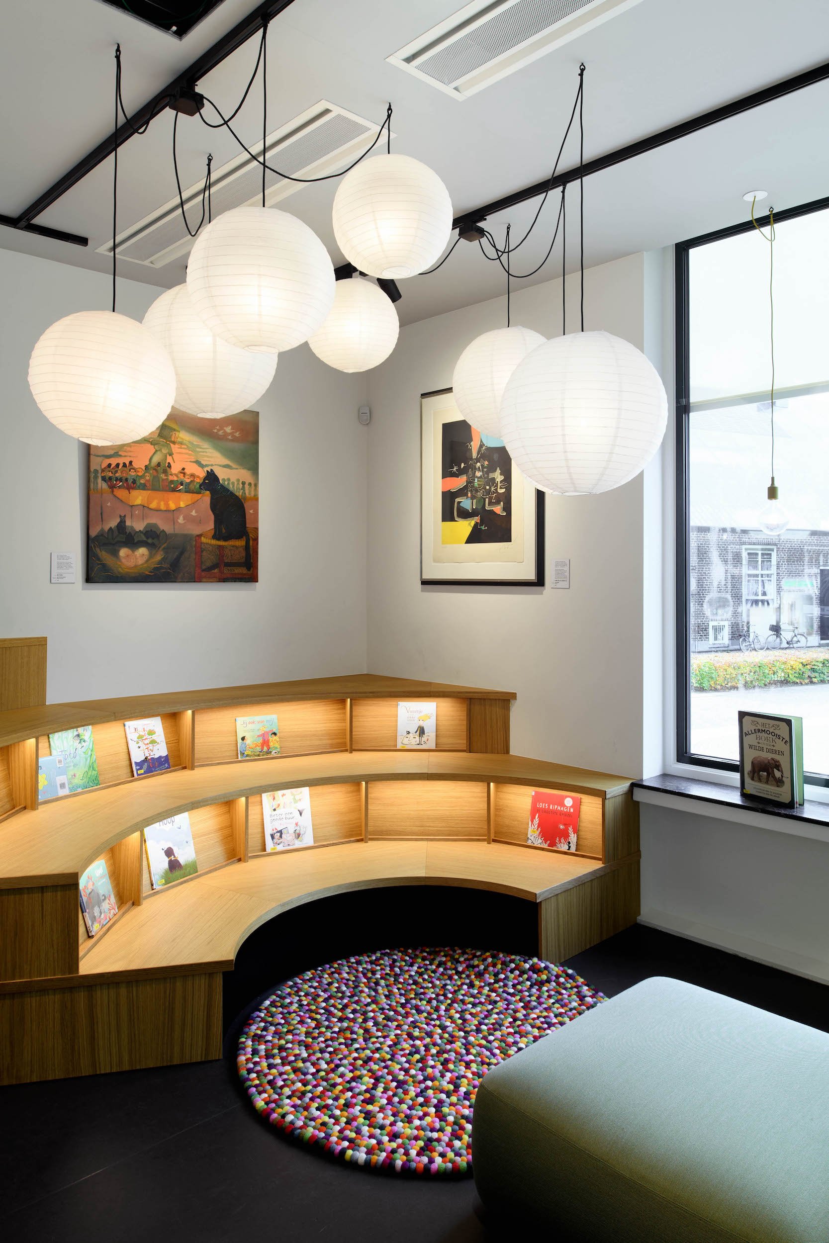 Raadhuis Schijndel_17-library-seating-arena-reading-children-interior-spatial-exhibition-design-designwolf.jpg
