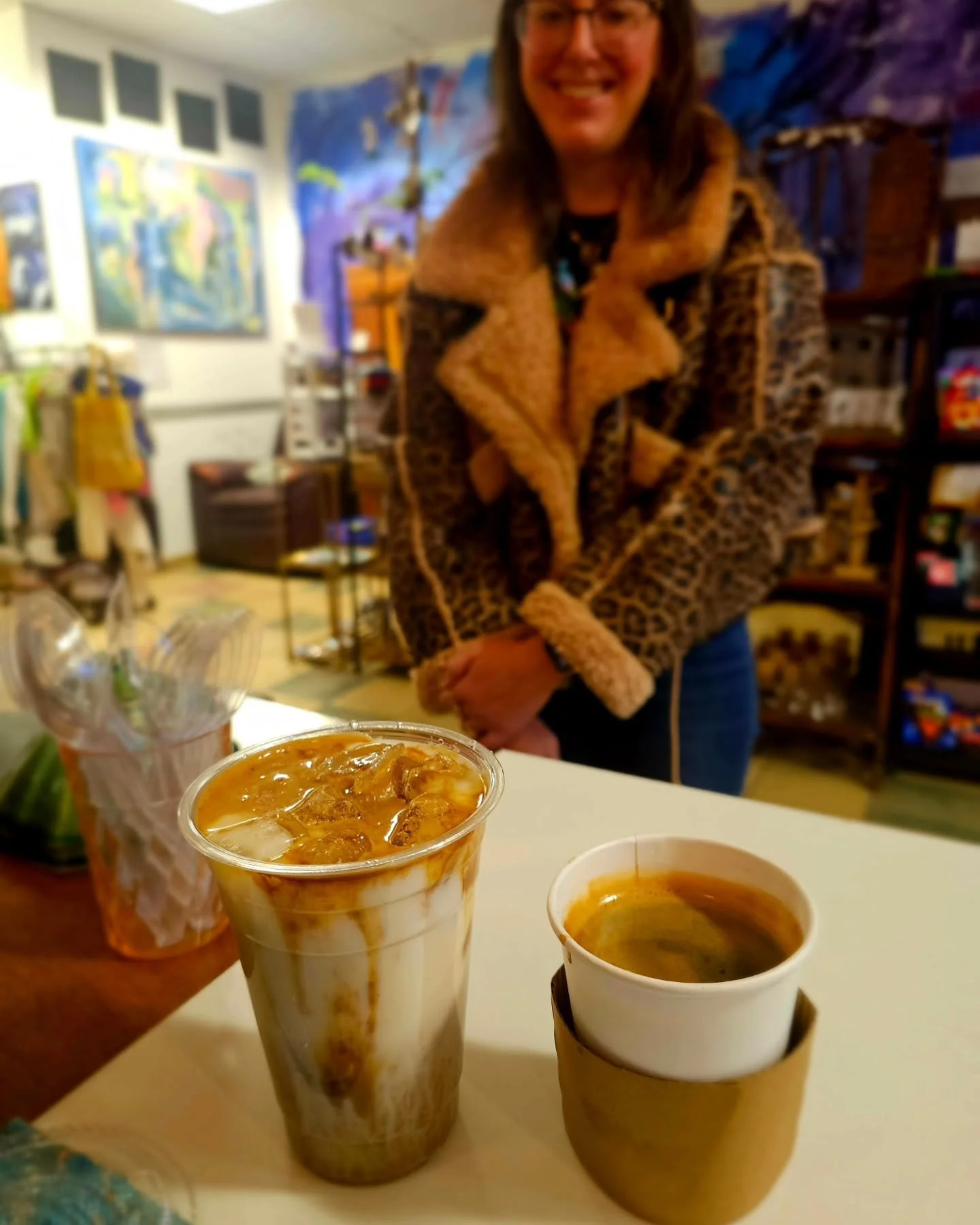 gather 'round 💚☕️

it's been a week+ of meaningful moments together

we had another cat adoption event with our friends at Loving Care before folx came through for craft day last Sunday, taking time to make gifts and just chill 😻

we made holiday c