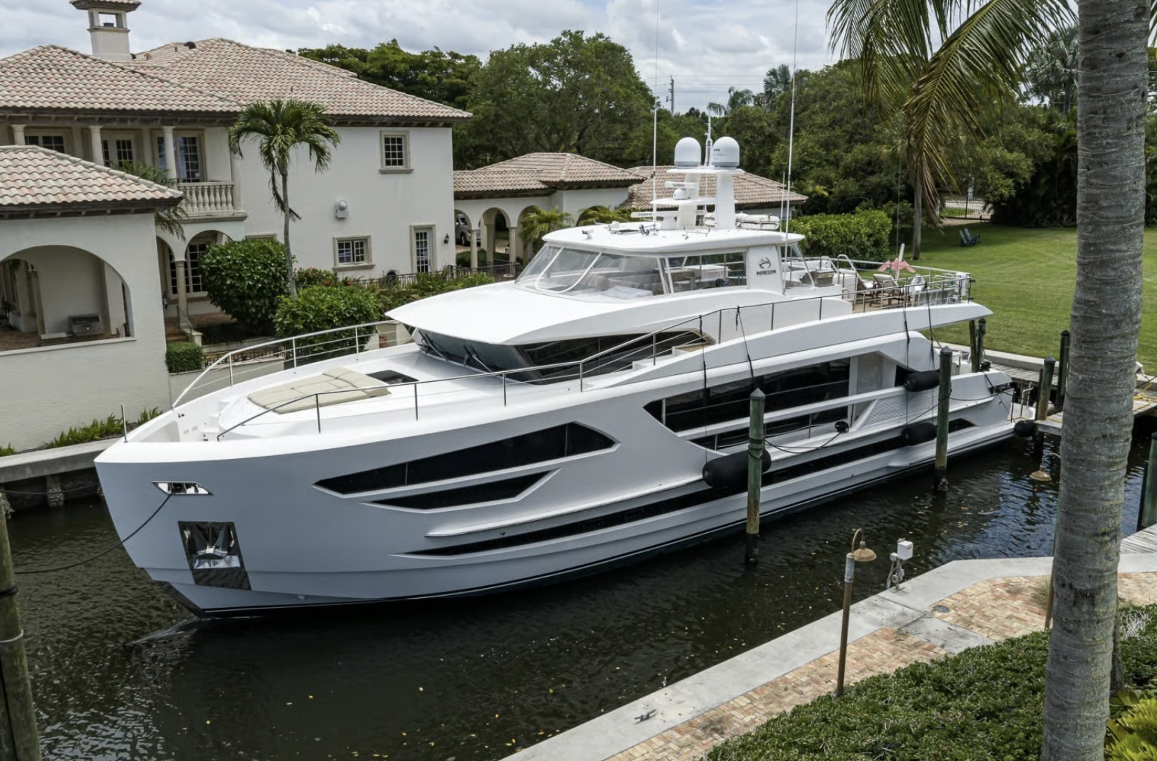 2018 Horizon FD85
