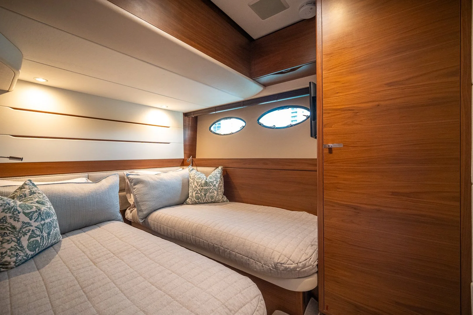 Princess 68 Flybridge