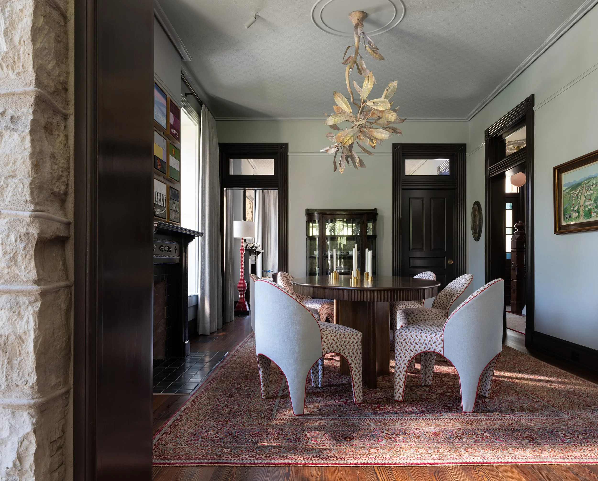 4_Past and Present Place_Cuppett Kilpatrick Architecture and Interior Design_Austin Texas_historic-renovation-dining-room-interior-design-transom.jpg