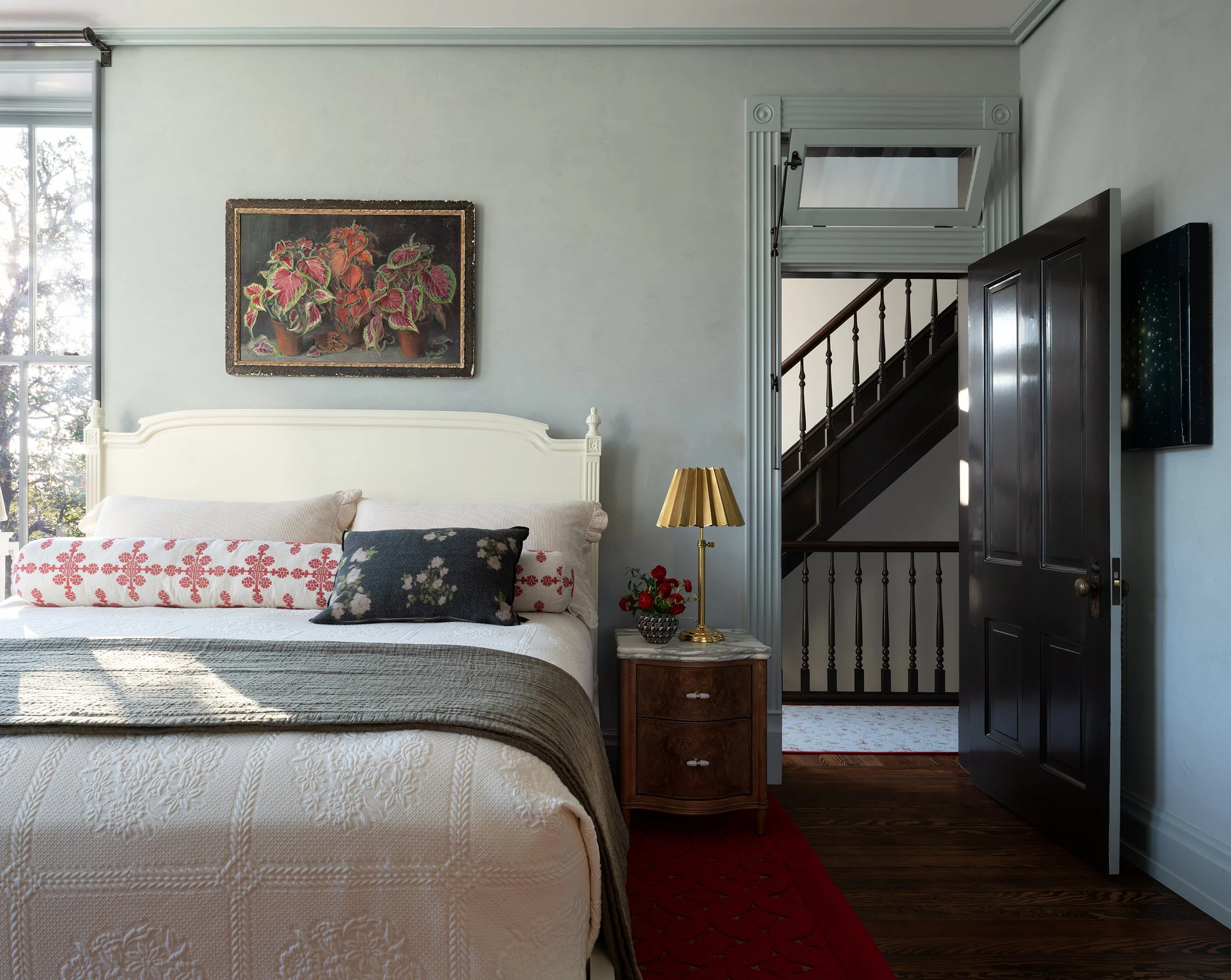 10_Past and Present Place_Cuppett Kilpatrick Architecture and Interior Design_Austin Texas_historic-house-transom-mouldings.jpg