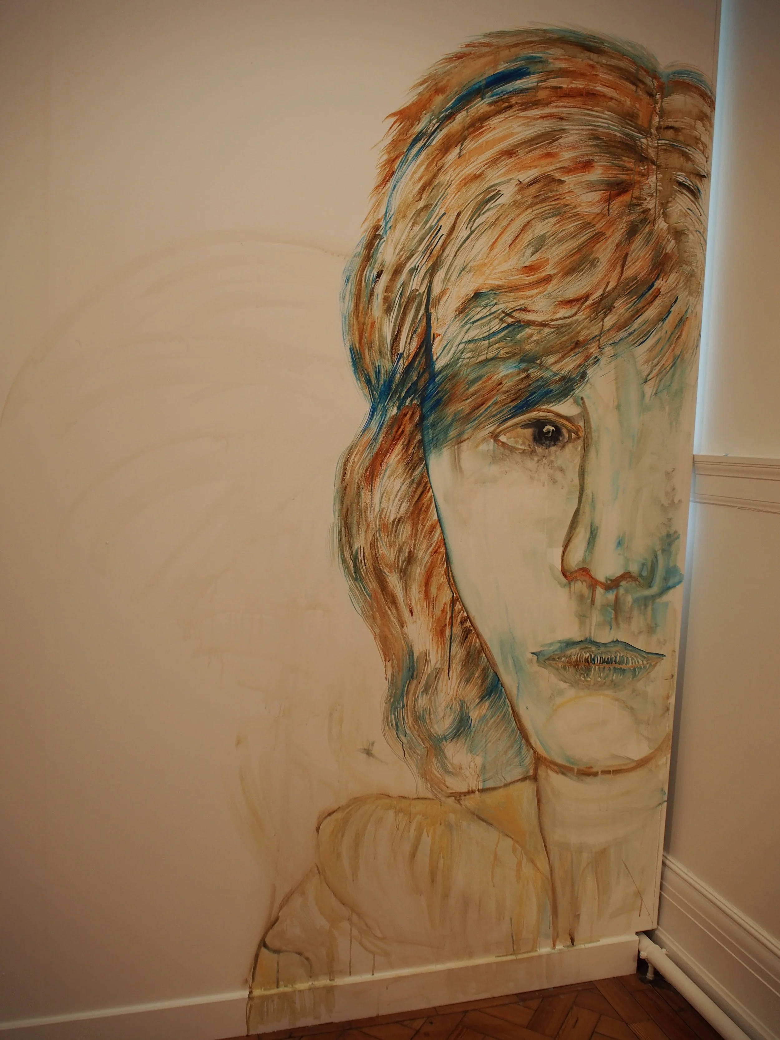 Detail girl:wallpainting.jpg