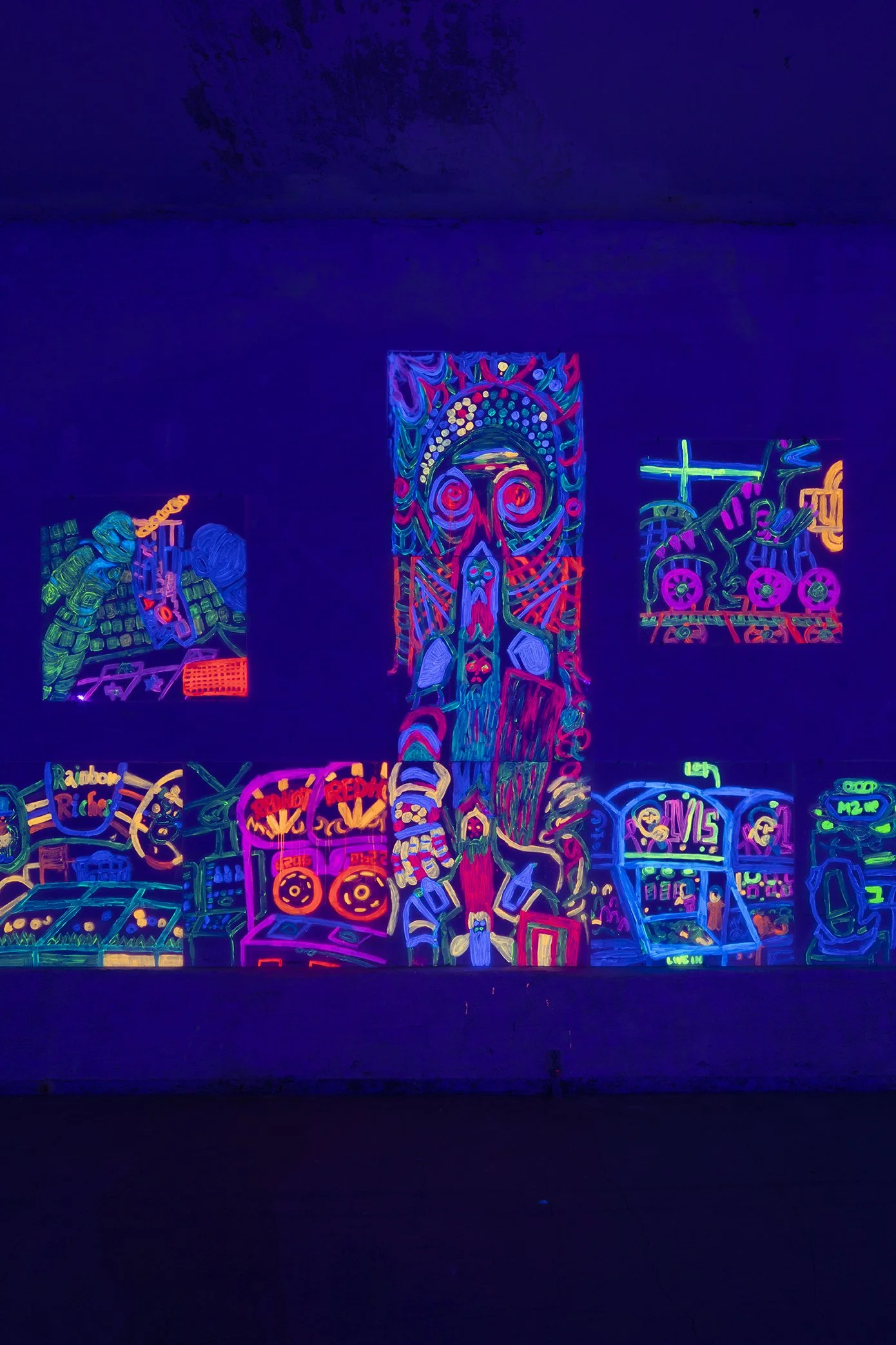 uv-teos keskikohta.jpg