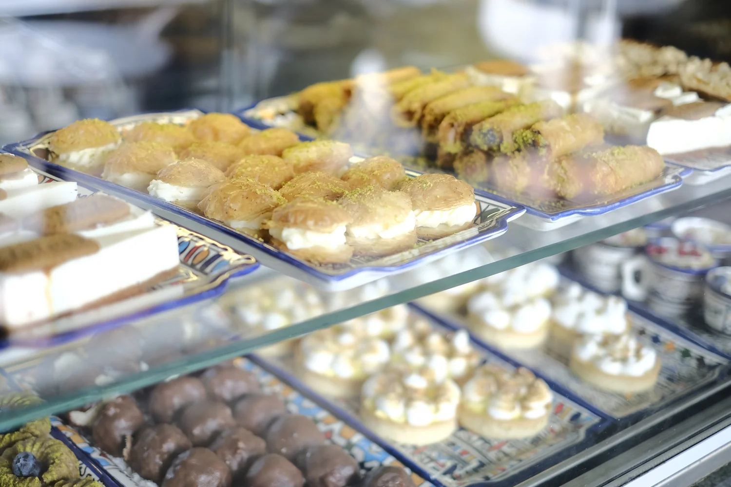 BEI MOUDI am Kunsthaus | Mezze Restaurant & Bar in Zürich