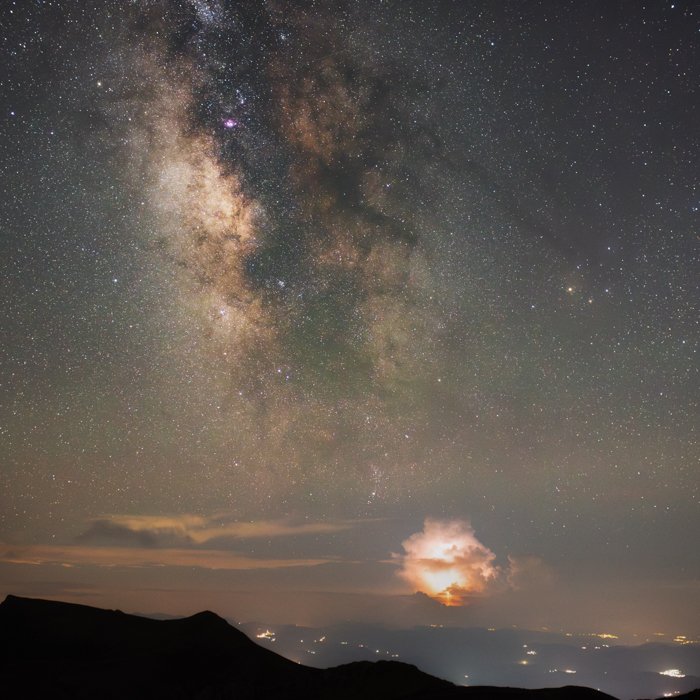 THP_2025_05_19_night_sky_thumbnail-1.jpg