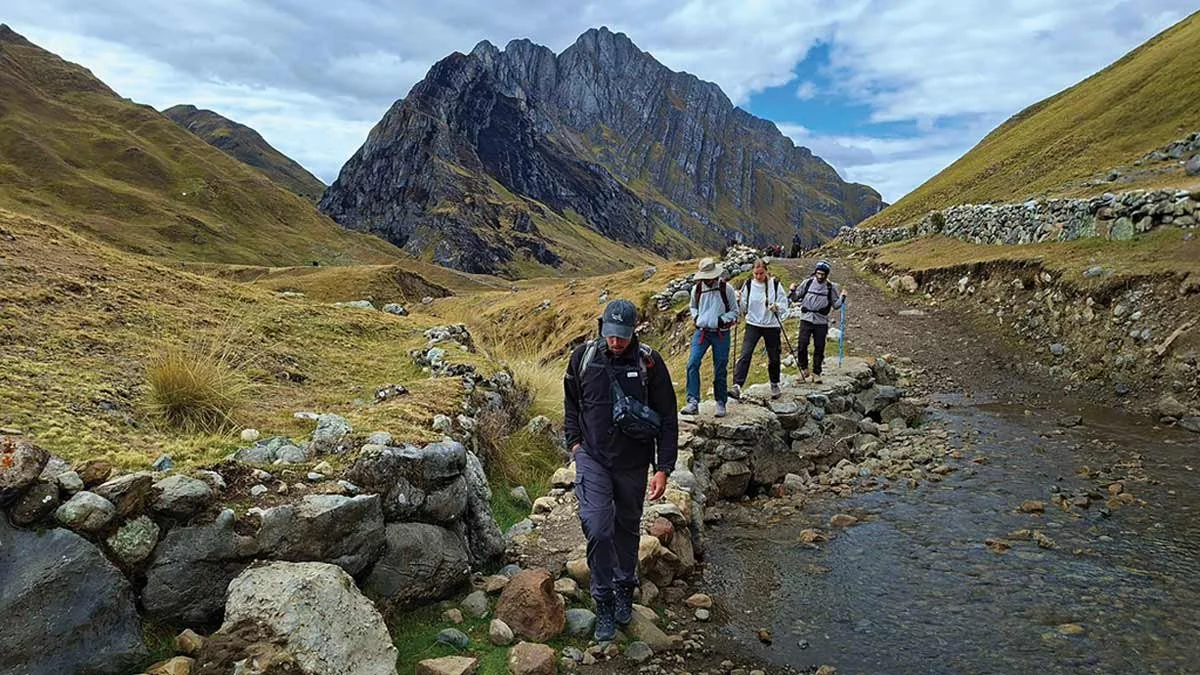Encontrándonos con jóvenes aspirantes en el camino de la fe.