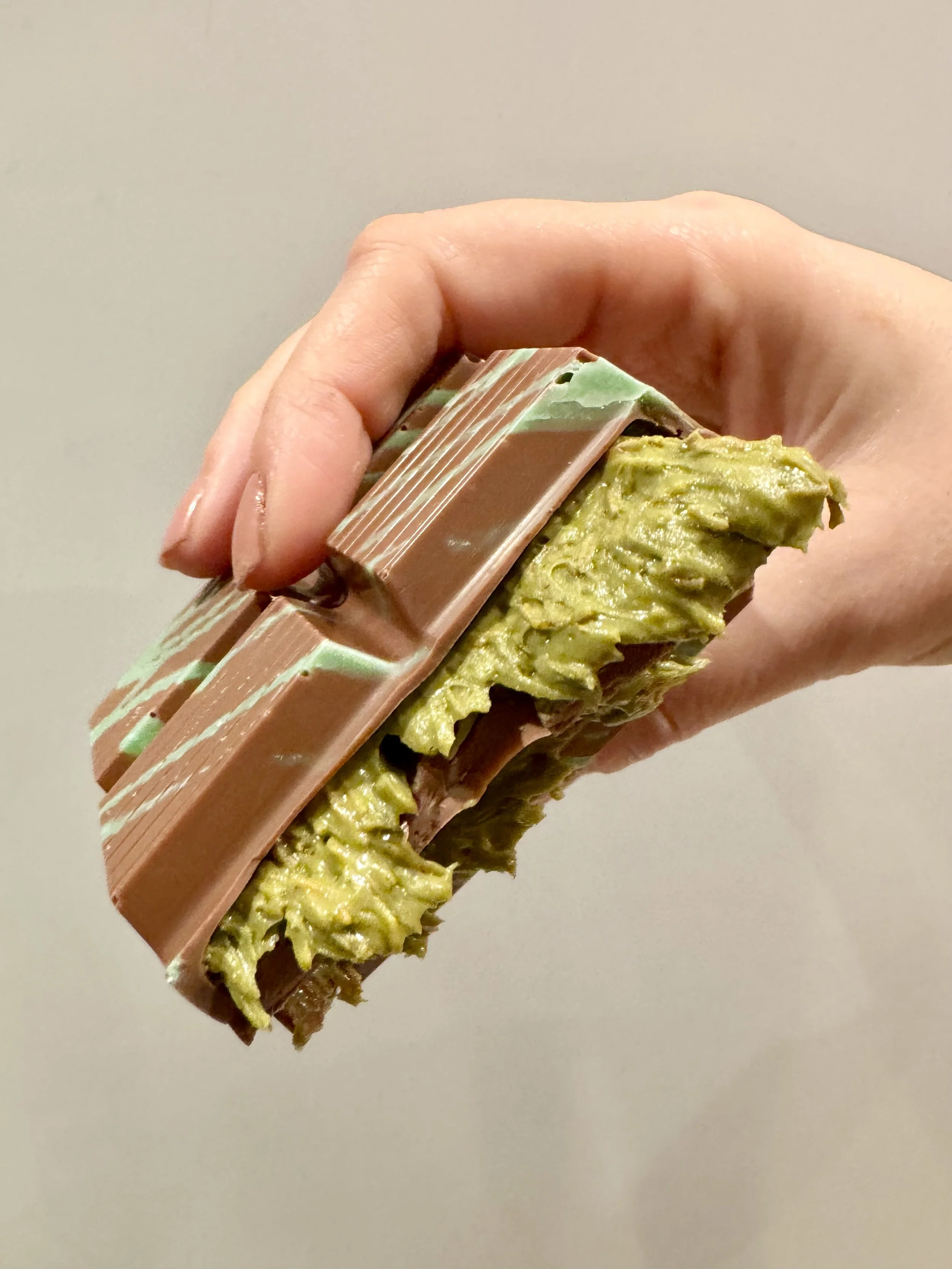 pistachio bar.jpg