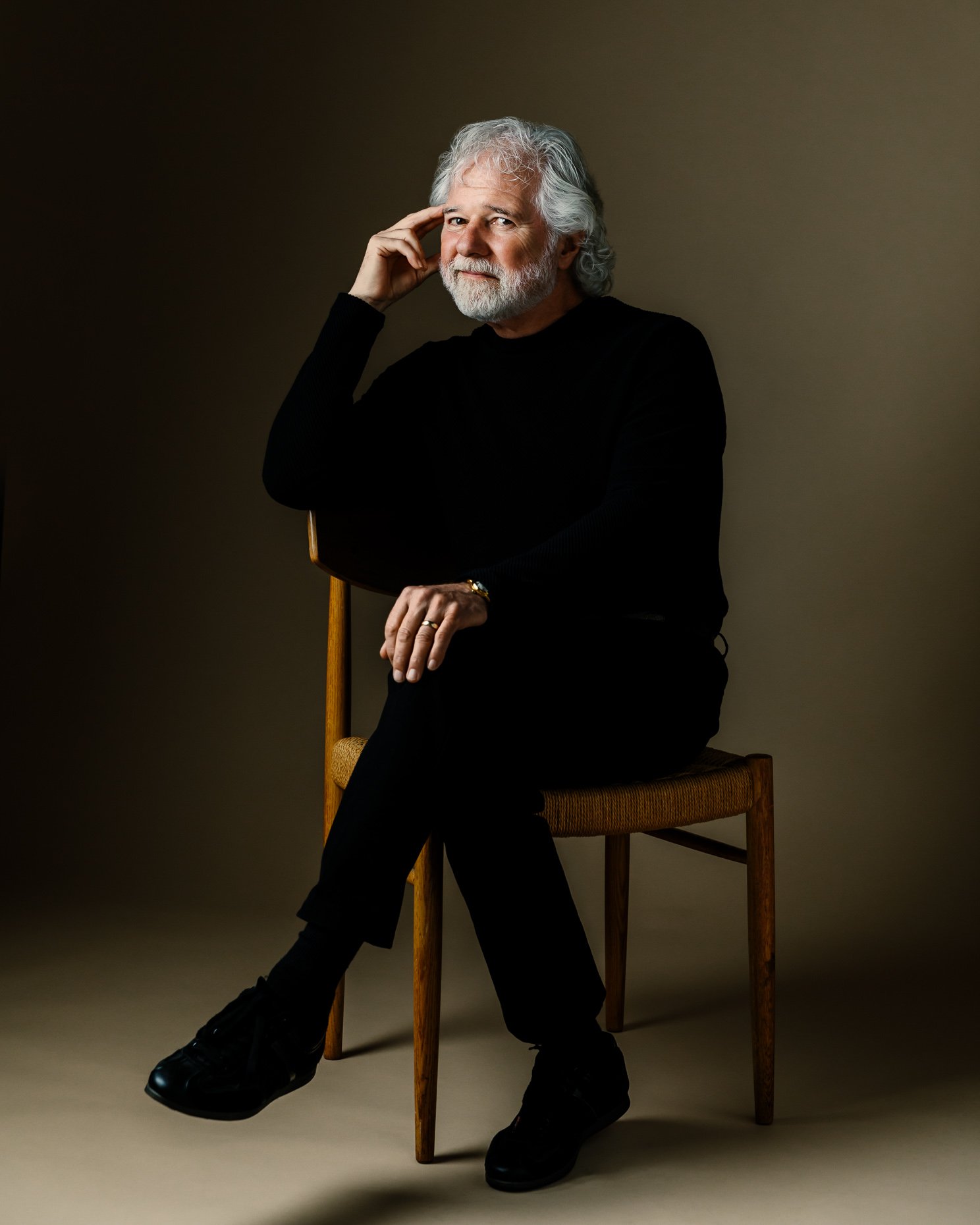 lucyhewett_chuckleavell_wsj_002.jpg