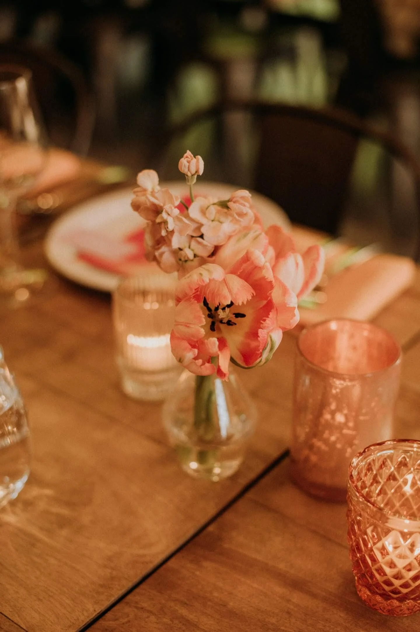 fleurs-centre-de-tables-mariage-printanier-verger-flanc-nord