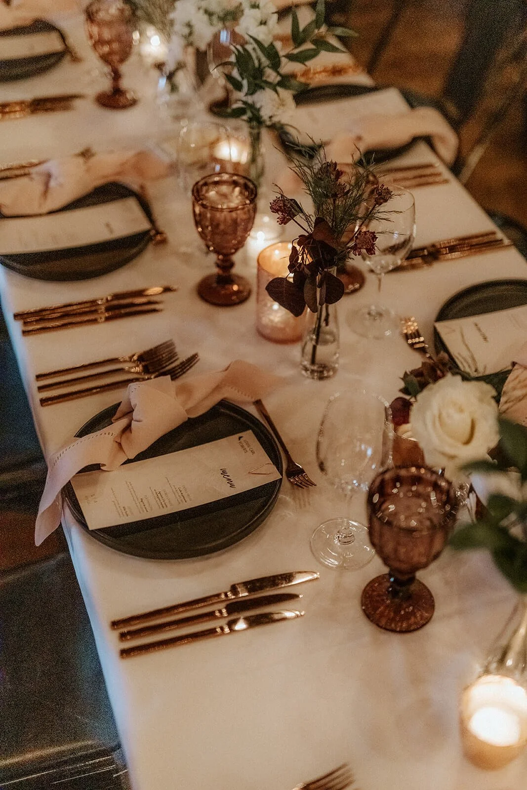 reception-mariage-moody-chaleureux-auberge-saint-gabriel-montreal (9).jpg