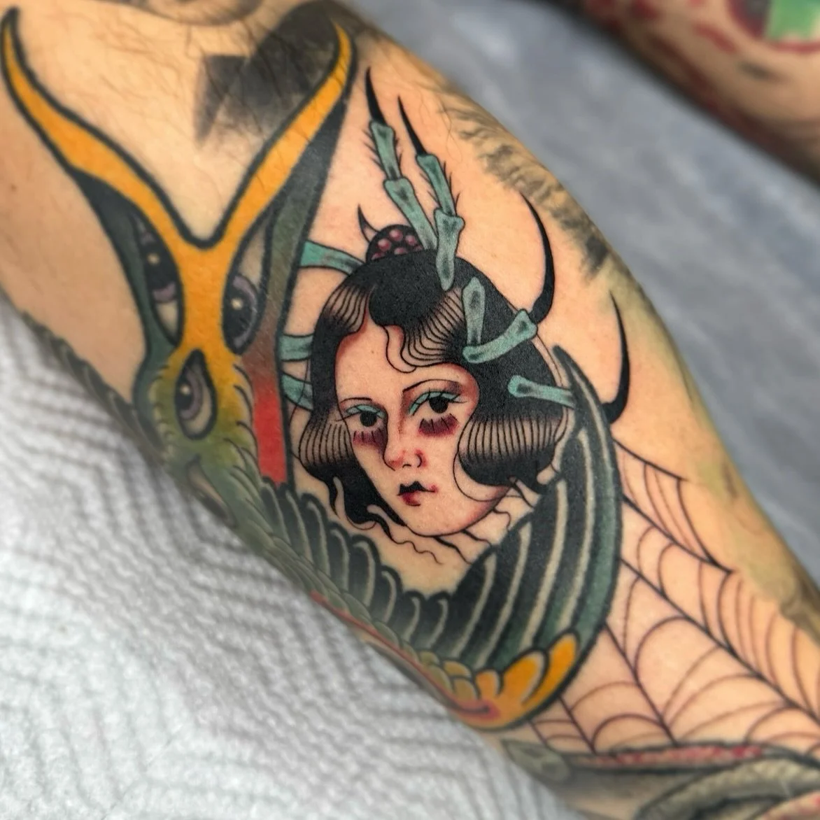 Tiny spider lady filler for @daemiondesign 🕸️
.
.
.
#femaletattooartist #ladytattooers #georgiatattooartist #northgeorgiatattooartists #romegatattooartist #romegatattoo #downtownromega #romega #calhounga #kennesaw #atlantatattooartist