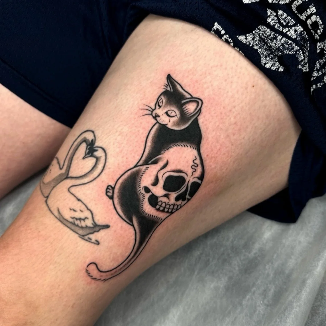 Thank you, Karter! 💀🐈&zwj;⬛
.
.
.
#femaletattooartist #ladytattooers #georgiatattooartist #northgeorgiatattooartists #romegatattooartist #romegatattoo #downtownromega #romega #calhounga #kennesaw #atlantatattooartist