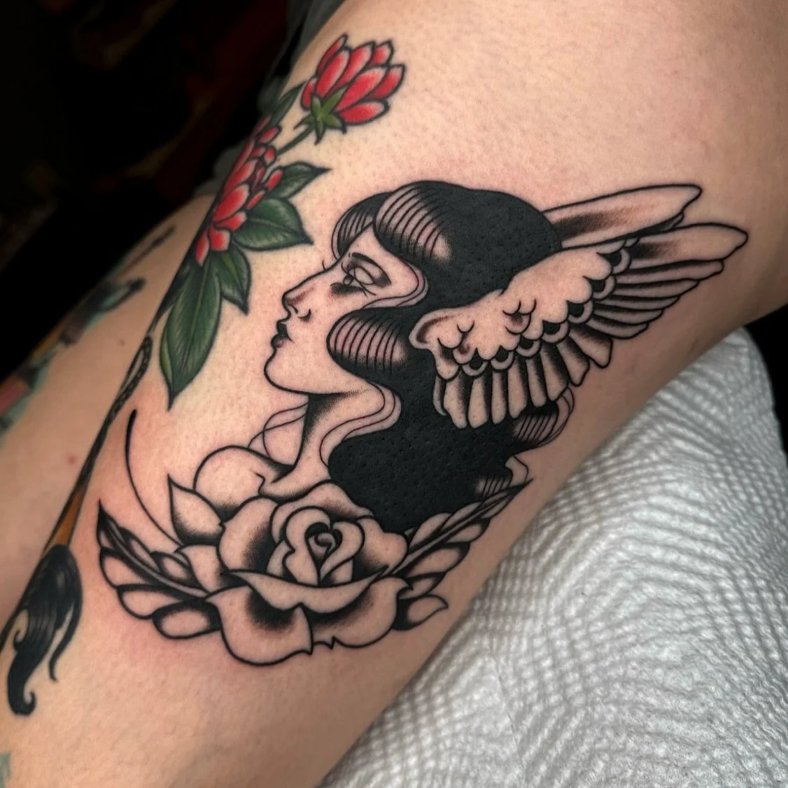 Thank you for claiming one of my originals, Emily! ❤️&zwj;🔥
.
.
.
#femaletattooartist #ladytattooers #georgiatattooartist #northgeorgiatattooartists #romegatattooartist #romegatattoo #downtownromega #romega #calhounga #kennesaw #atlantatattooartist 