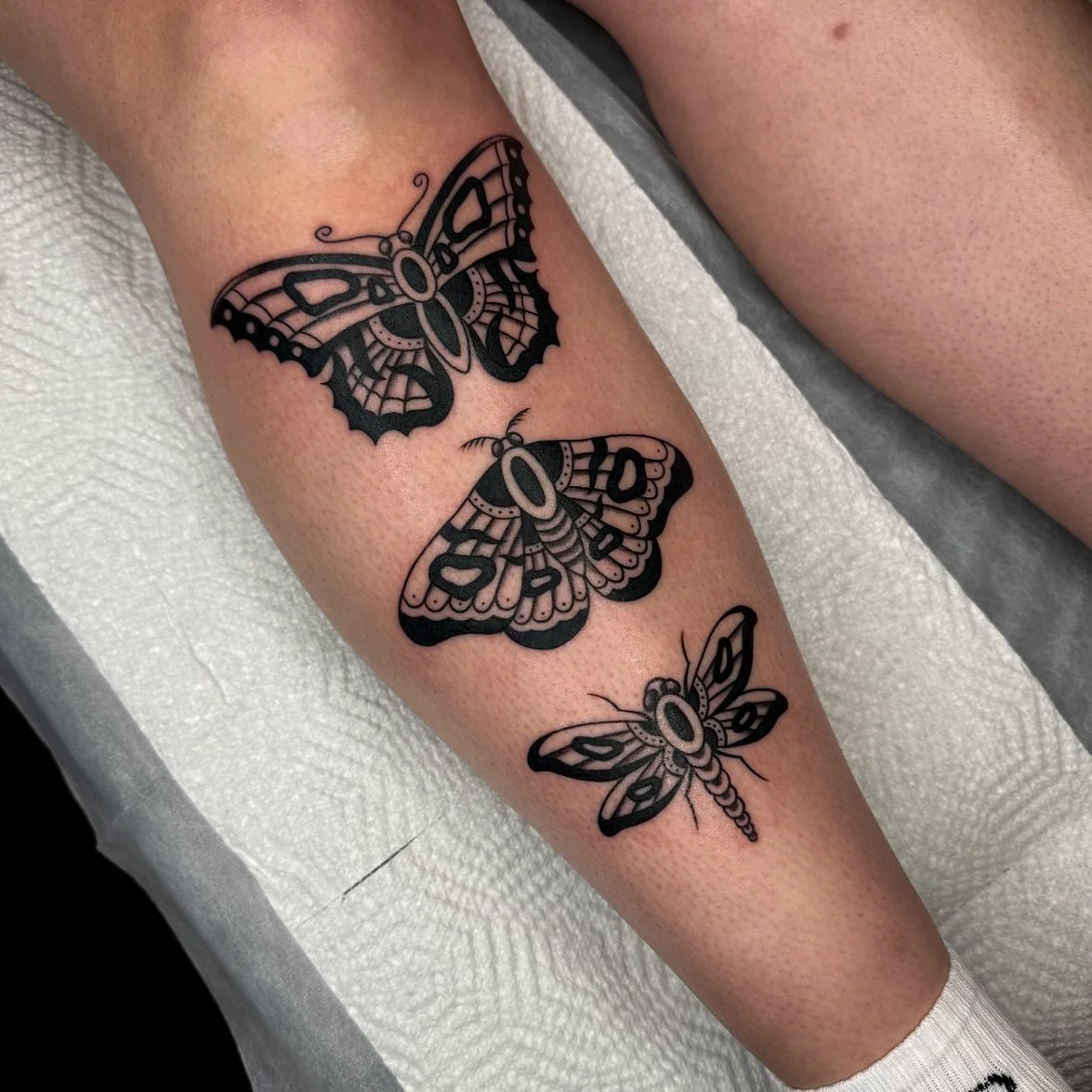 Insect stack for Alexis ❤️&zwj;🔥
.
.
.
#femaletattooartist #ladytattooers #georgiatattooartist #northgeorgiatattooartists #romegatattooartist #romegatattoo #downtownromega #romega #calhounga #kennesaw #atlantatattooartist