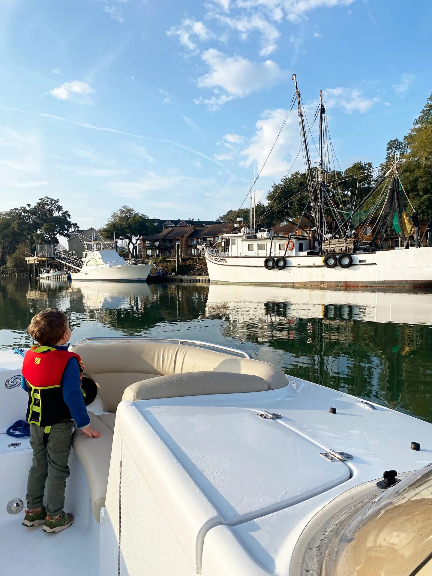 Jenny? Did you know that most of the scenes from Forrest Gump were filmed here in the Beaufort area, like the scenes with Forrest captaining his shrimp boat. This is one of the many topics that come up while we are exploring our waterways. 

#luvbft 
