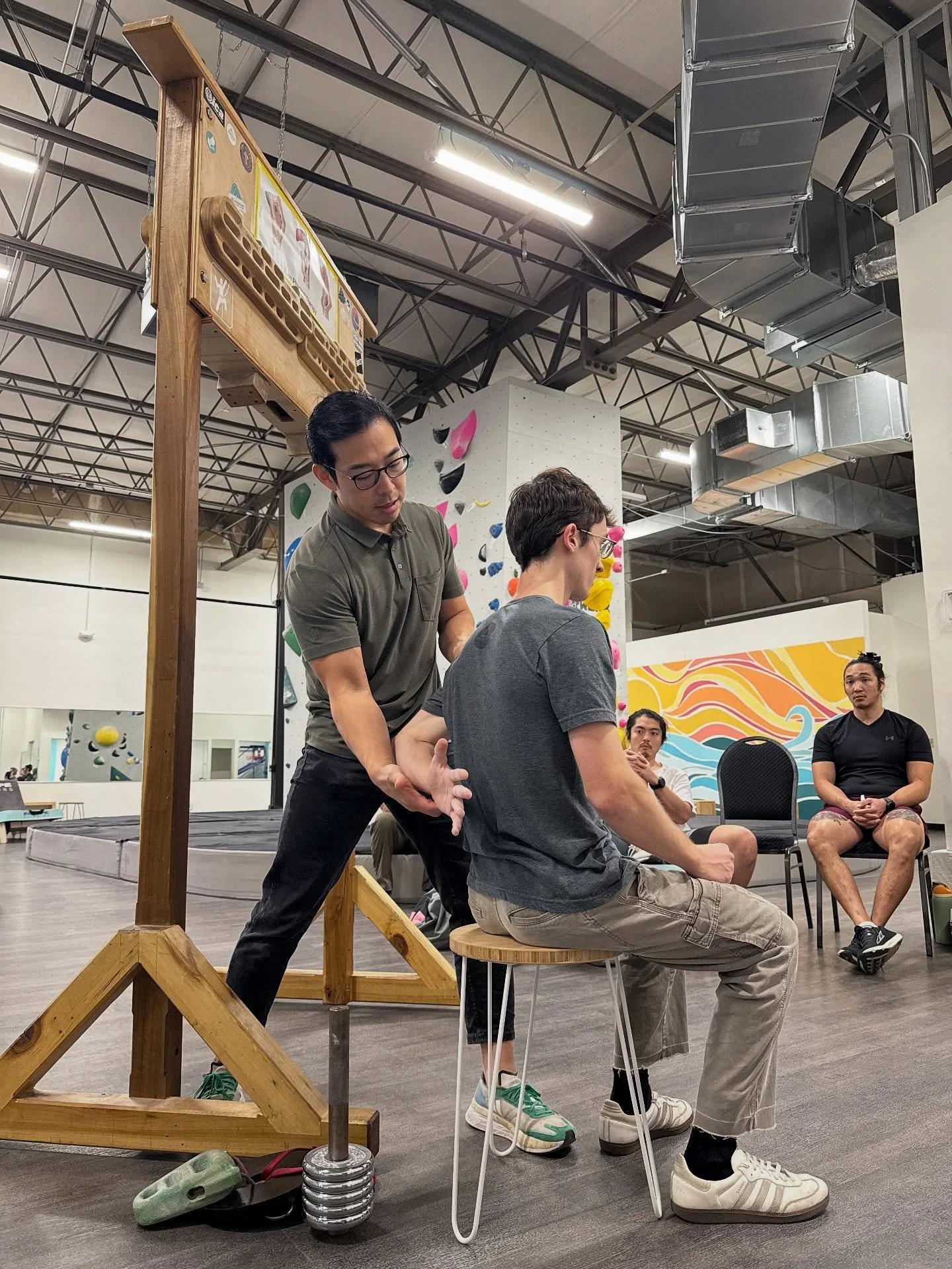Huge thank you to Dr. James Lee from @leephysicaltherapy for coming down from Chicago to lead our injury prevention workshop!! We had a great time and learned a lot! 

For anyone looking for physical therapy, especially for something climbing related