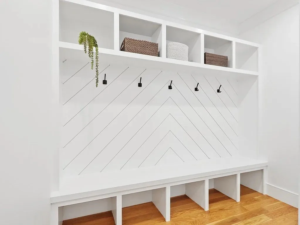 0Mudroom.jpg