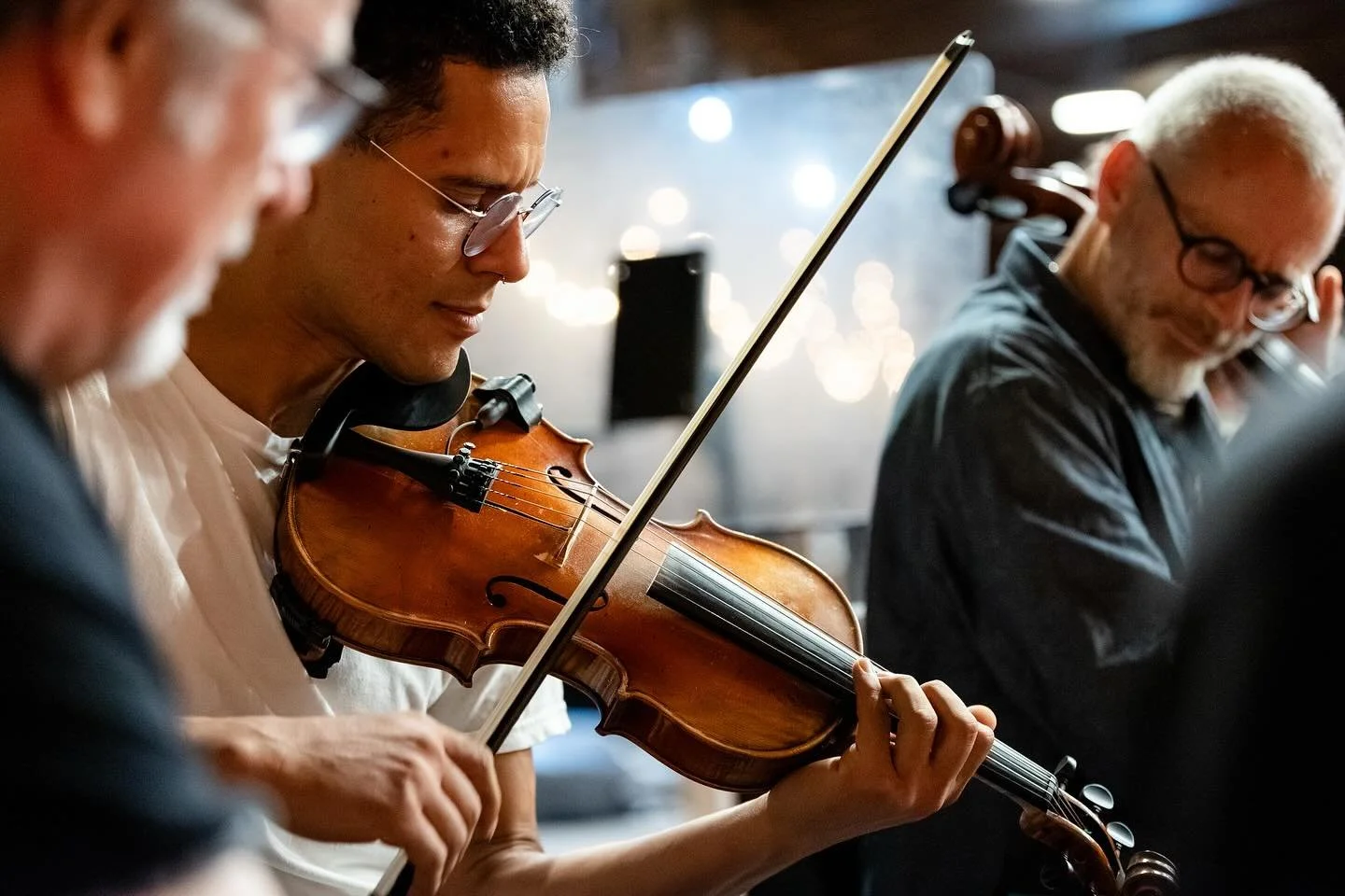 Upcoming shows 🎻✨
11/7 Contra w David Di and George Paul - Carrboro Century Center
11/9 Trio show w @courtneyallenc @alanbarnosky sharing bill w @wsorchardonbike @lonnierott @local506 

Thanks to the Bobby Hicks Memorial Scholarship, I was able to a