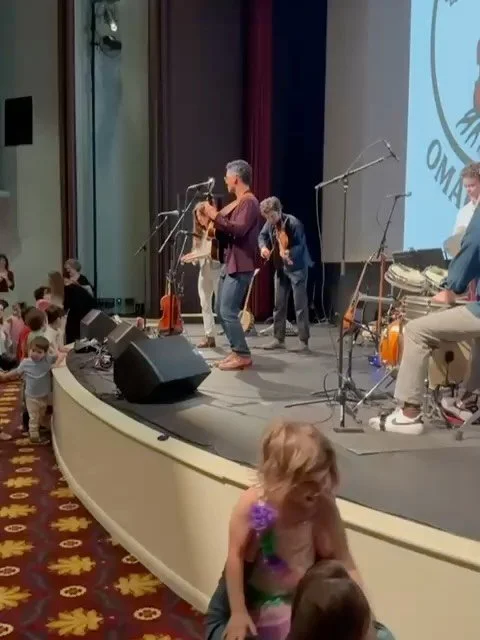 Thanks @carolinatheatredurham for having us on the Family Saturday Series! I felt a lot of joy from watching families and wee ones dance 🕺🏽💃🏻 The last slide features a kid that looks like me that had so much fun, he gave me a good long hug 🥹

Th
