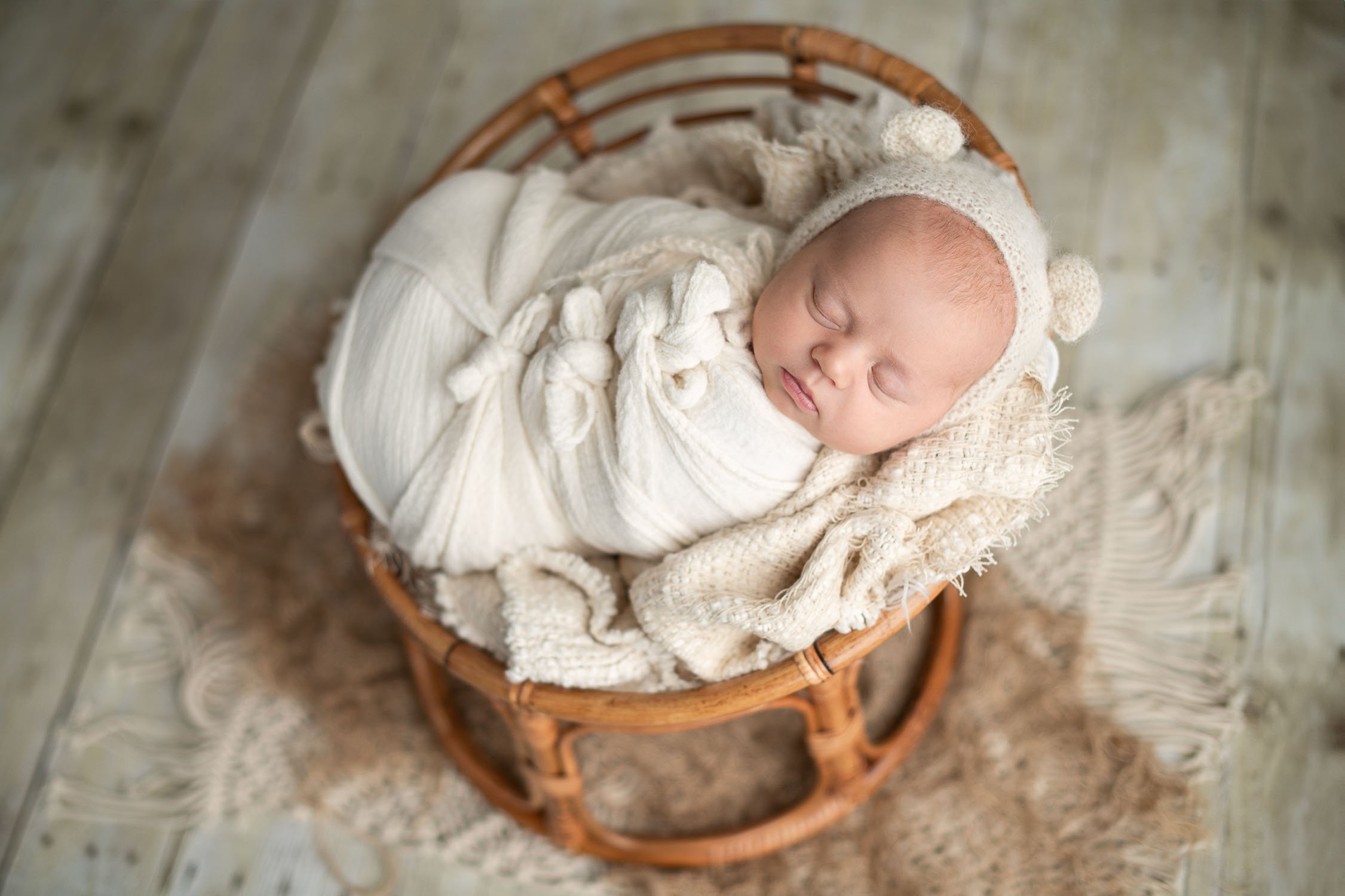 Kelowna Lake Country Okanagan Newborn Photographer