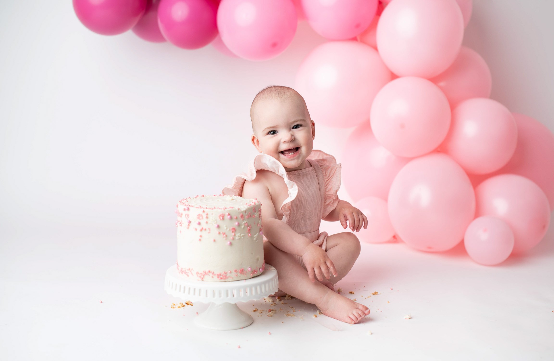Kelowna Lake Country Okanagan Cake Smash Birthday Photographer
