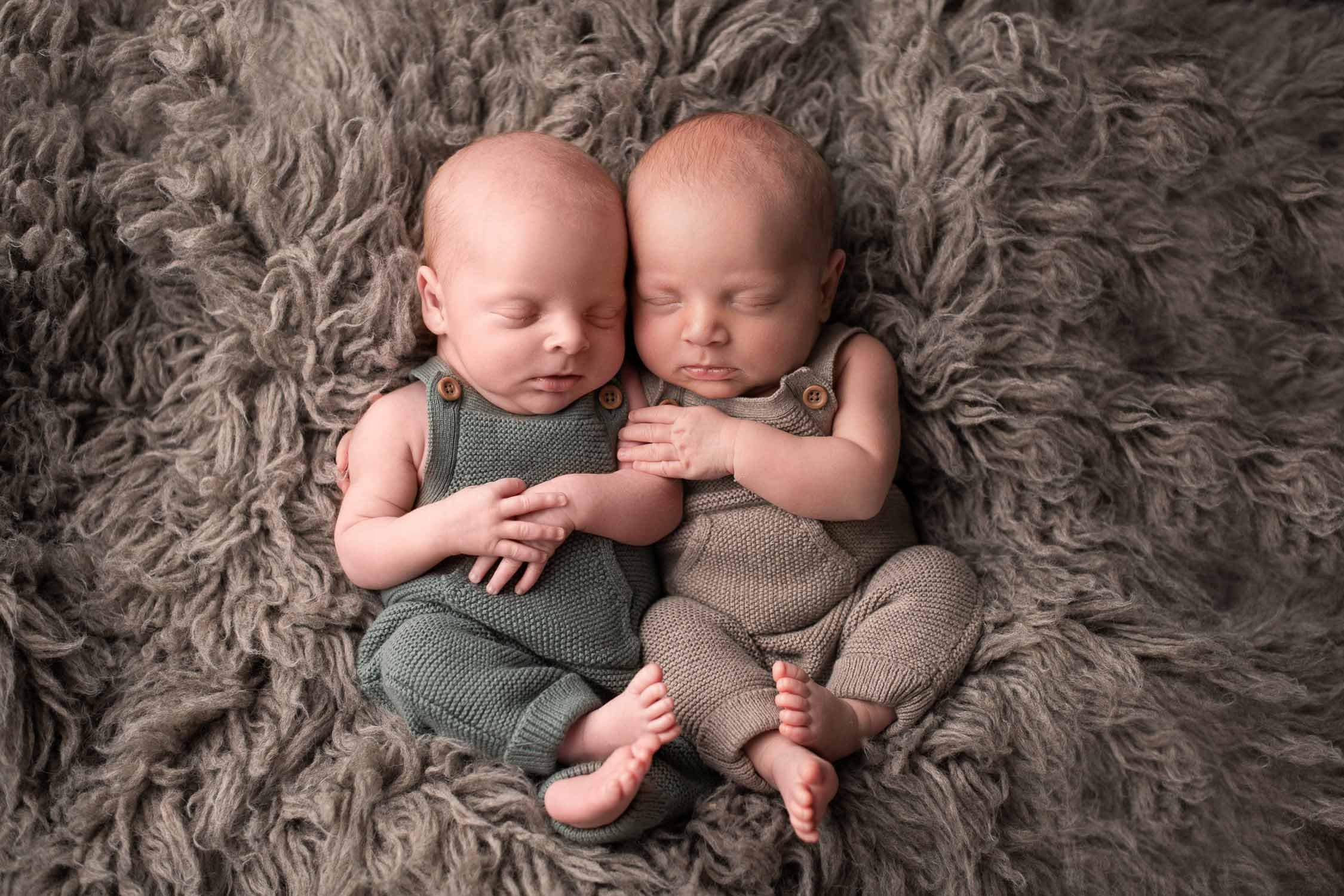 Kelowna Lake Country Okanagan Newborn Twin Photographer