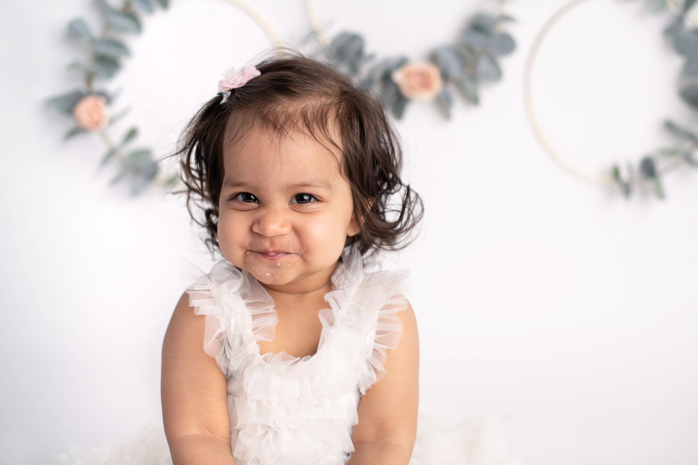Cake-Smash-photographer-Kelowna -1 copy.jpg
