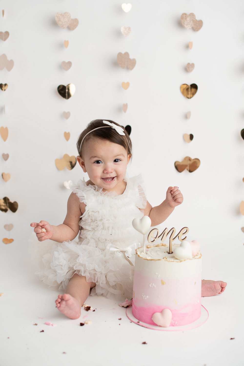 Kelowna Lake Country Okanagan Cake Smash Birthday Photographer