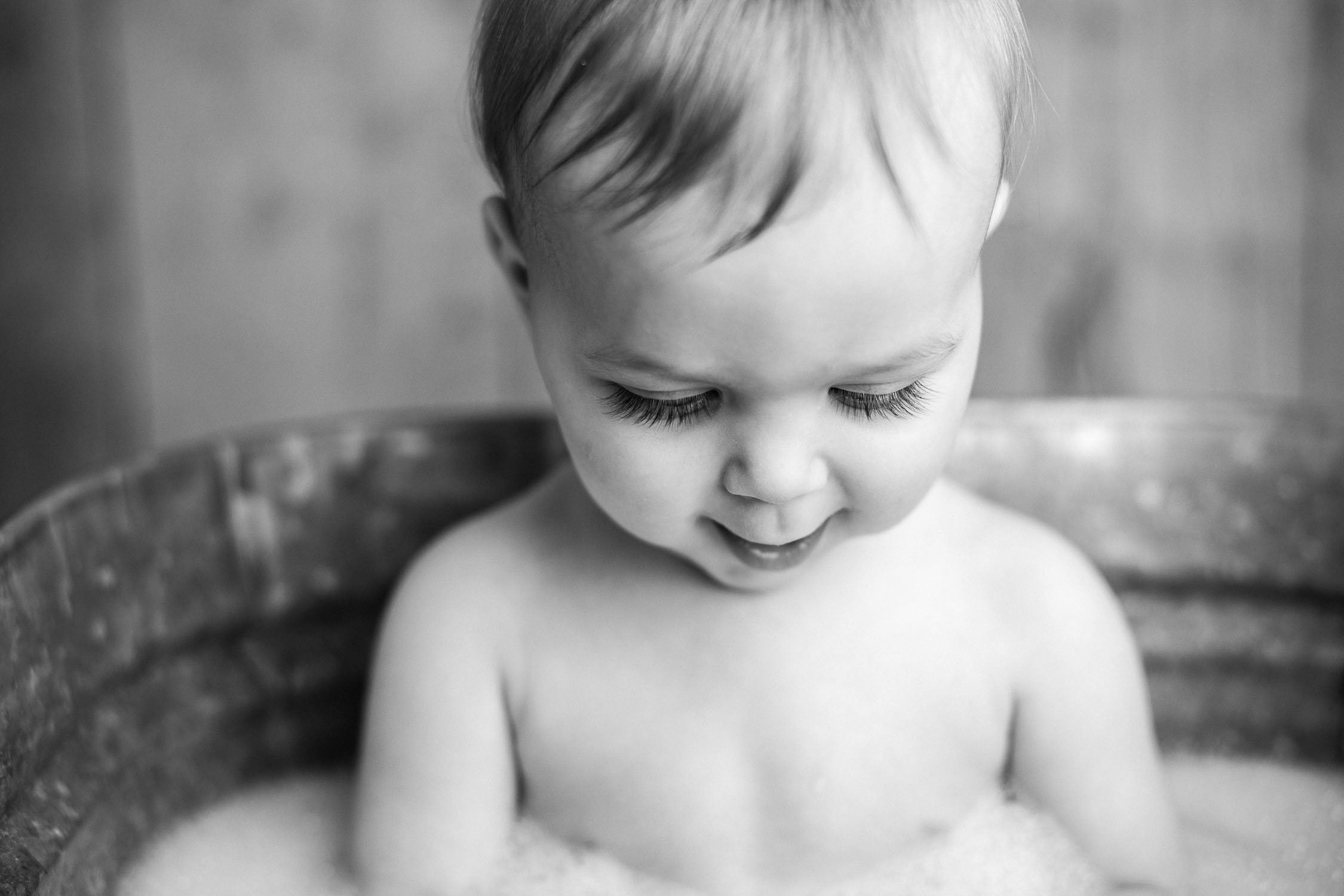 Kelowna Lake Country Okanagan Cake Smash Birthday Photographer