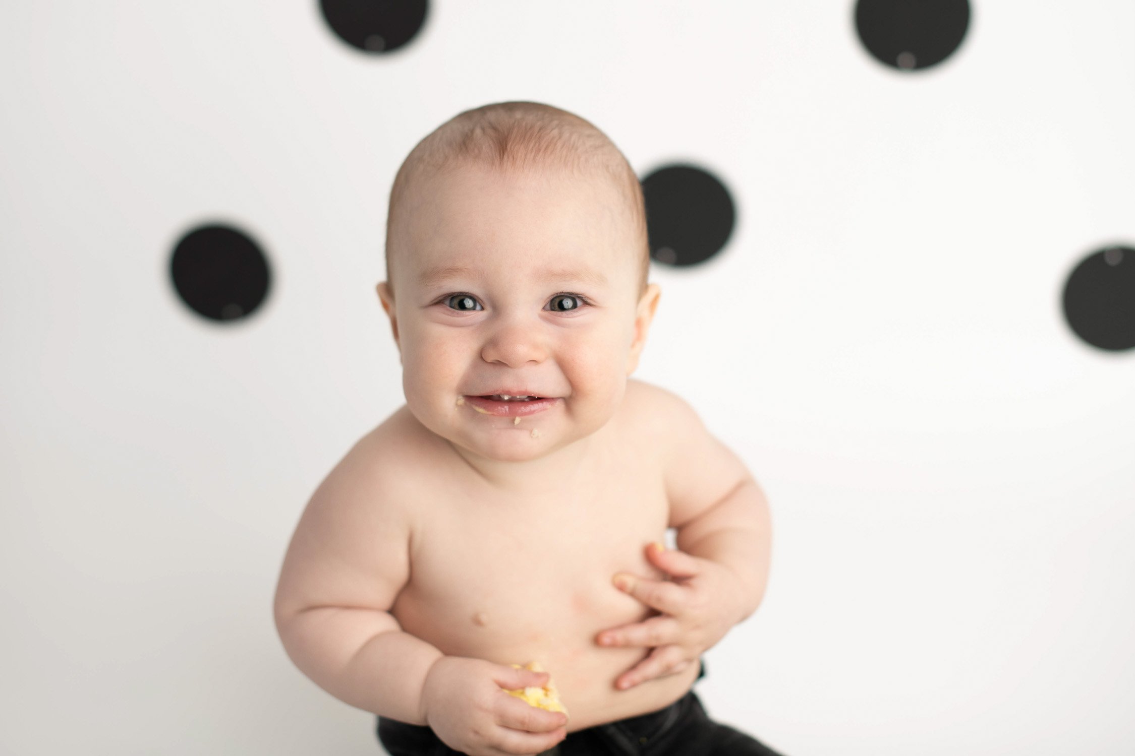Kelowna Lake Country Okanagan Cake Smash Birthday Photographer