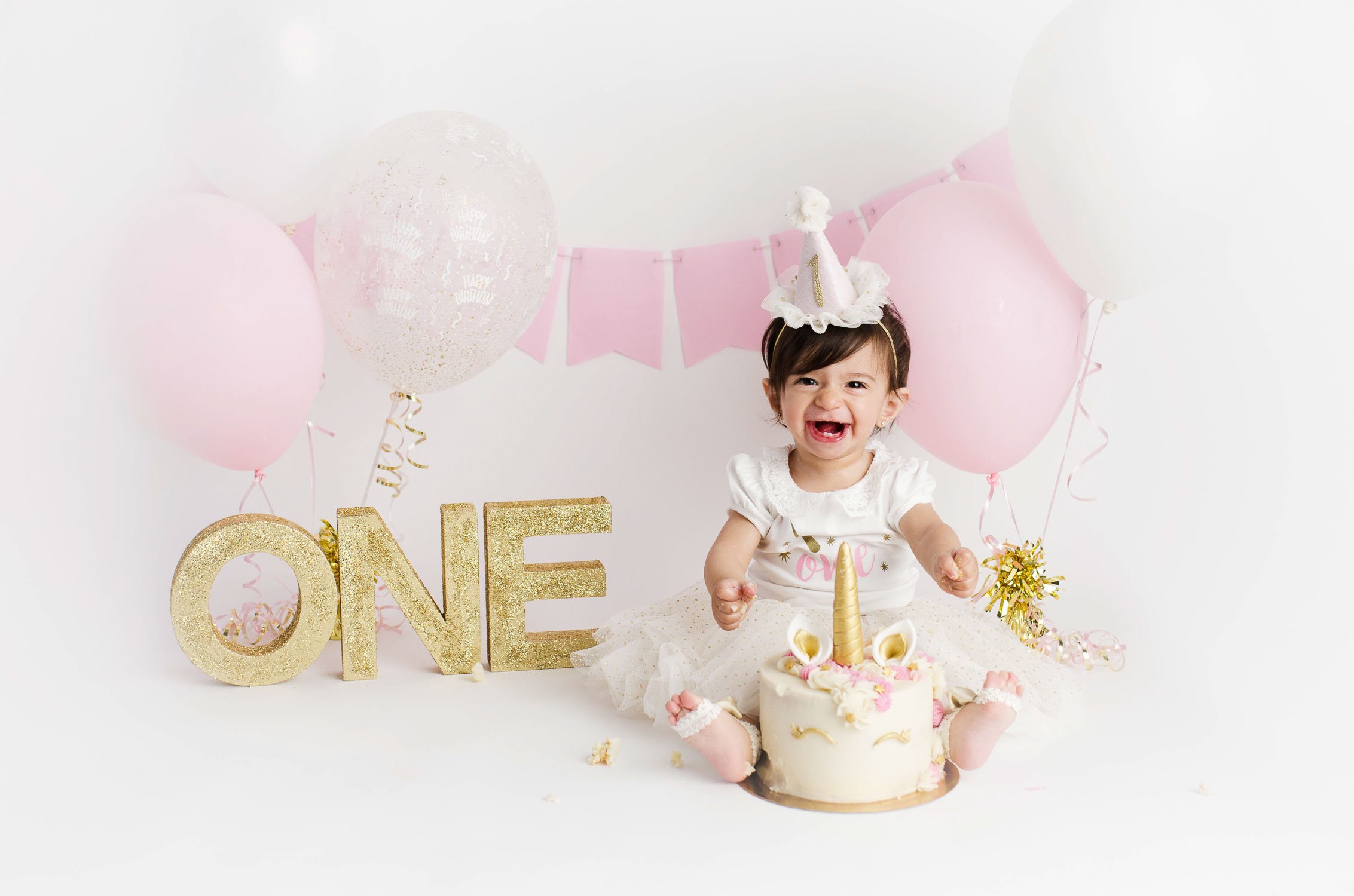 Kelowna Lake Country Okanagan Cake Smash Birthday Photographer