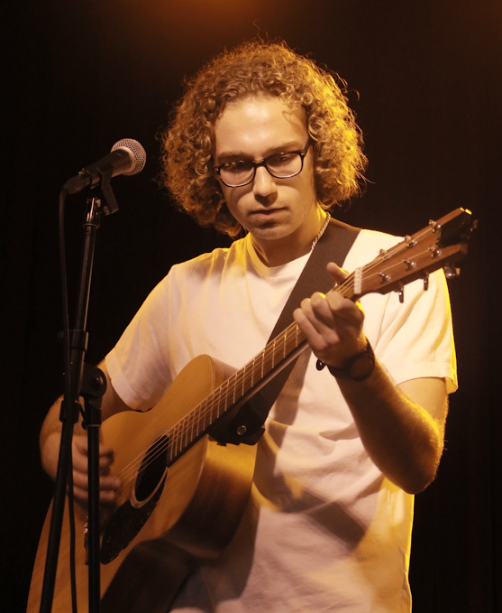 Live Music: Owen Conroy