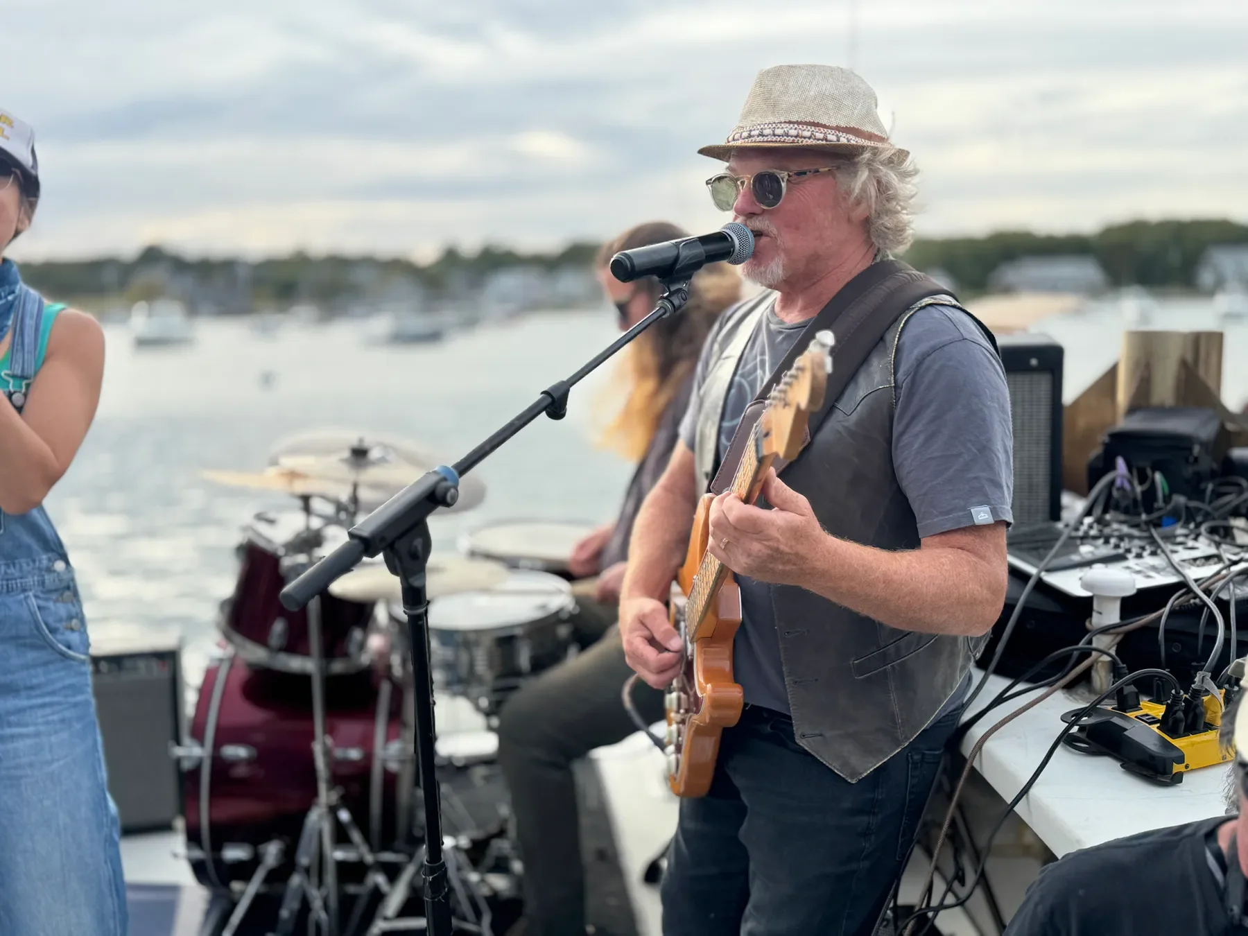 LIVE MUSIC: MIKE BENJAMIN &amp; Company