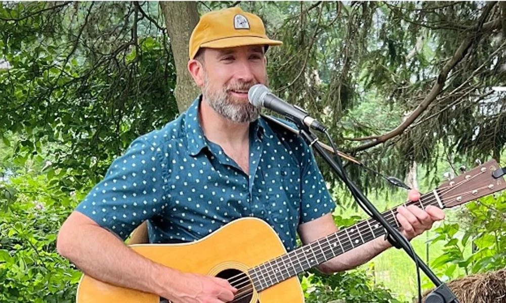 Live Music: David Shottland
