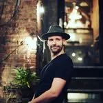 LIVE MUSIC: Ben Clark