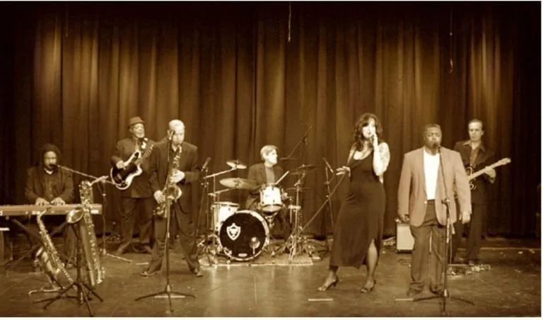 LIVE MUSIC: The Jon Bates Band