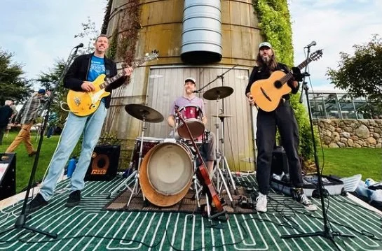LIVE MUSIC: Seán McMahon Band