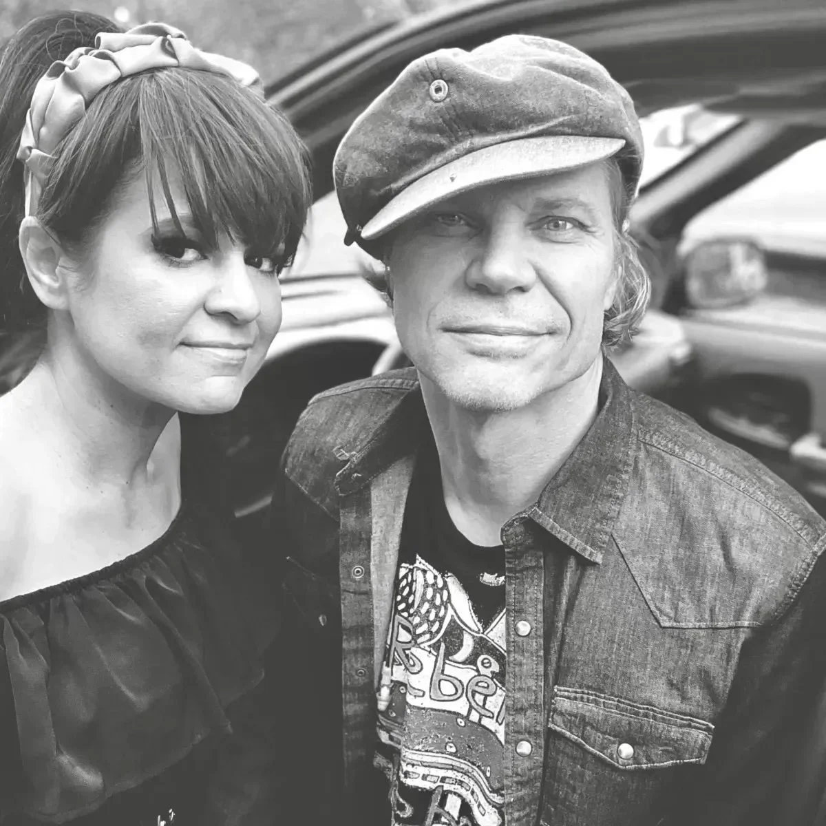 LIVE MUSIC: PaleFace &amp; Mo