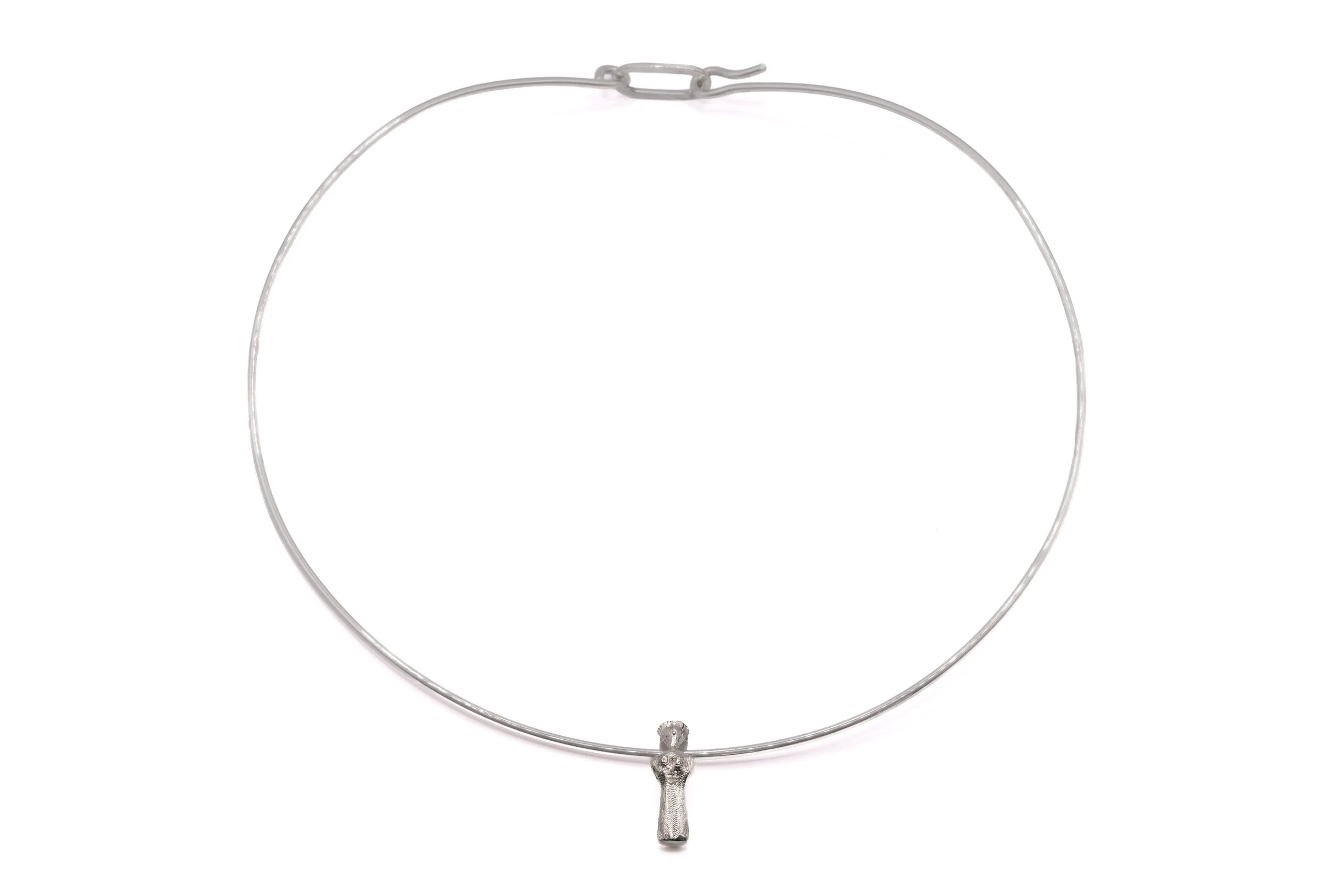 Agaea_Wire_Choker_Angel.jpg