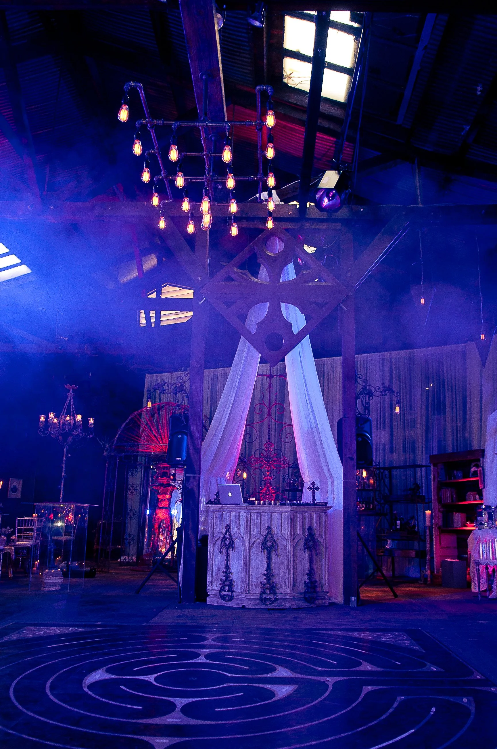 Sacred HeART Setting.jpg