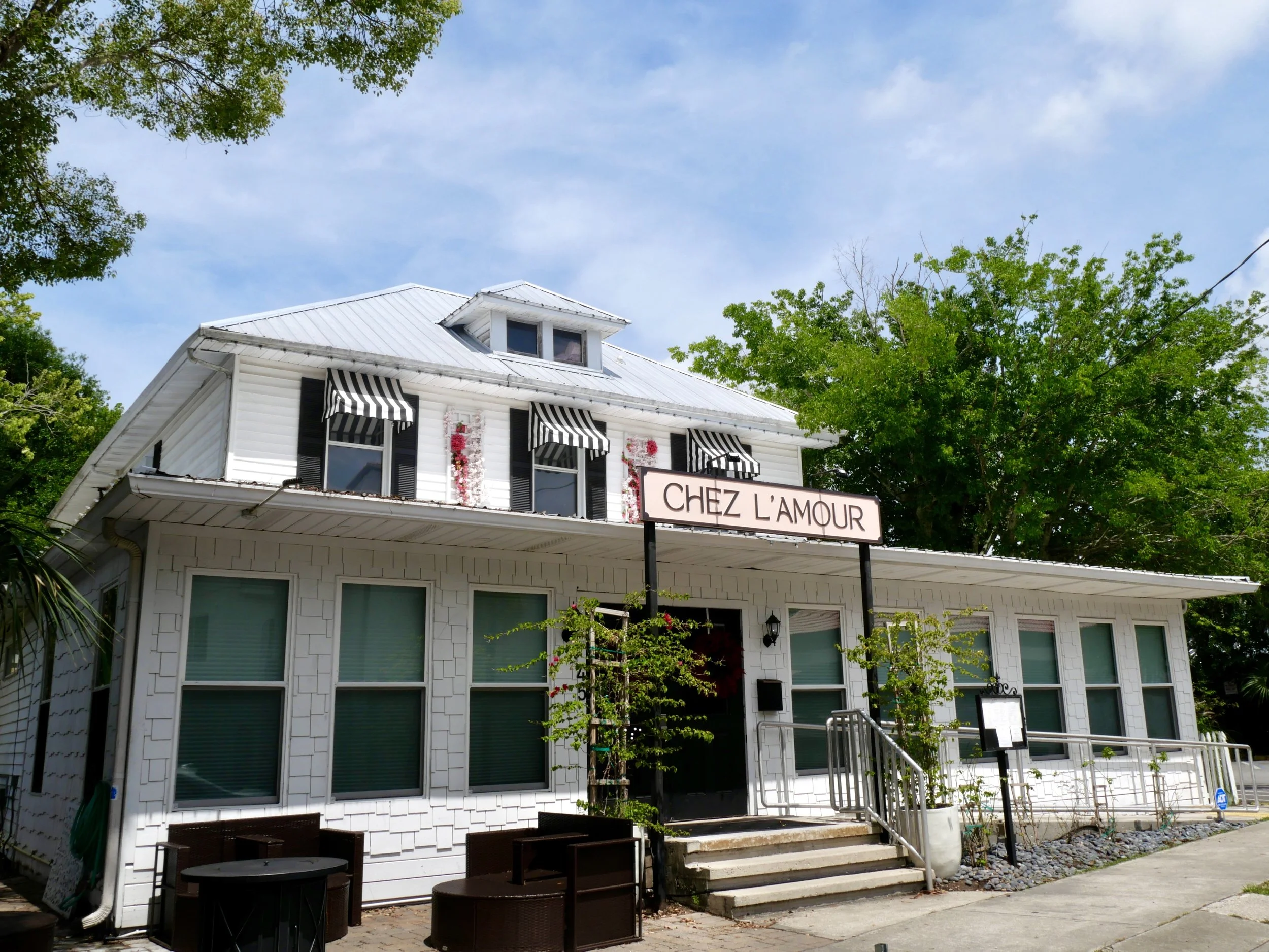 Chez L’Amour