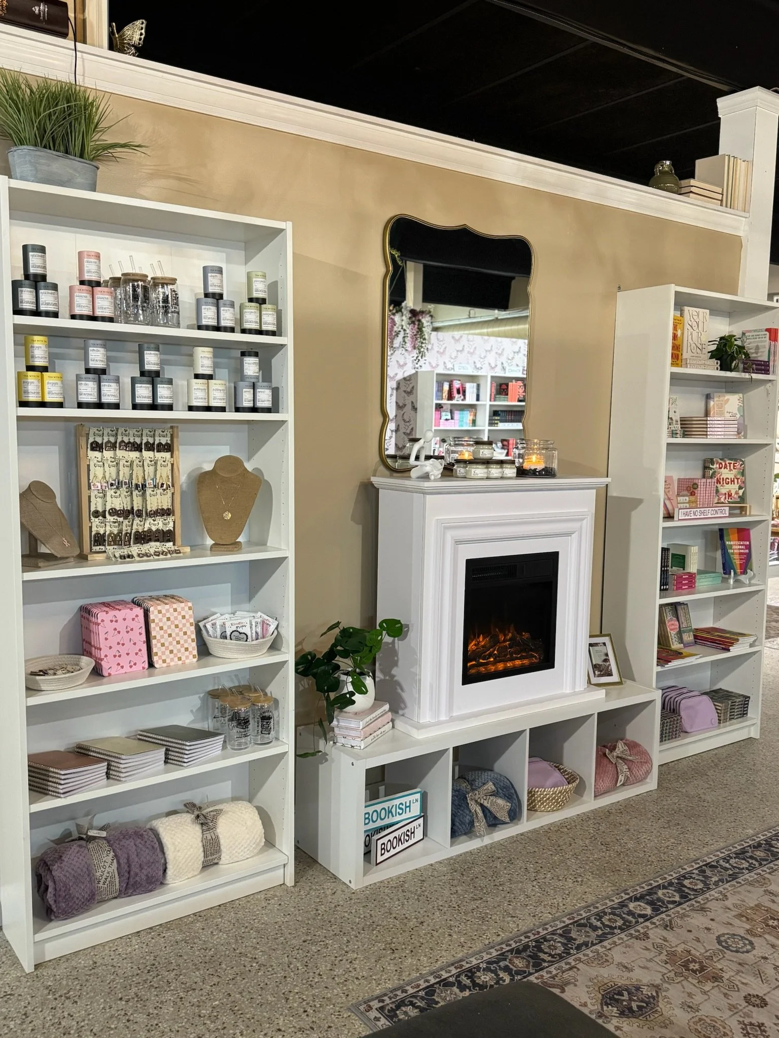 One of the cozy nooks at Midnight Moon Books and Boutique.jpeg