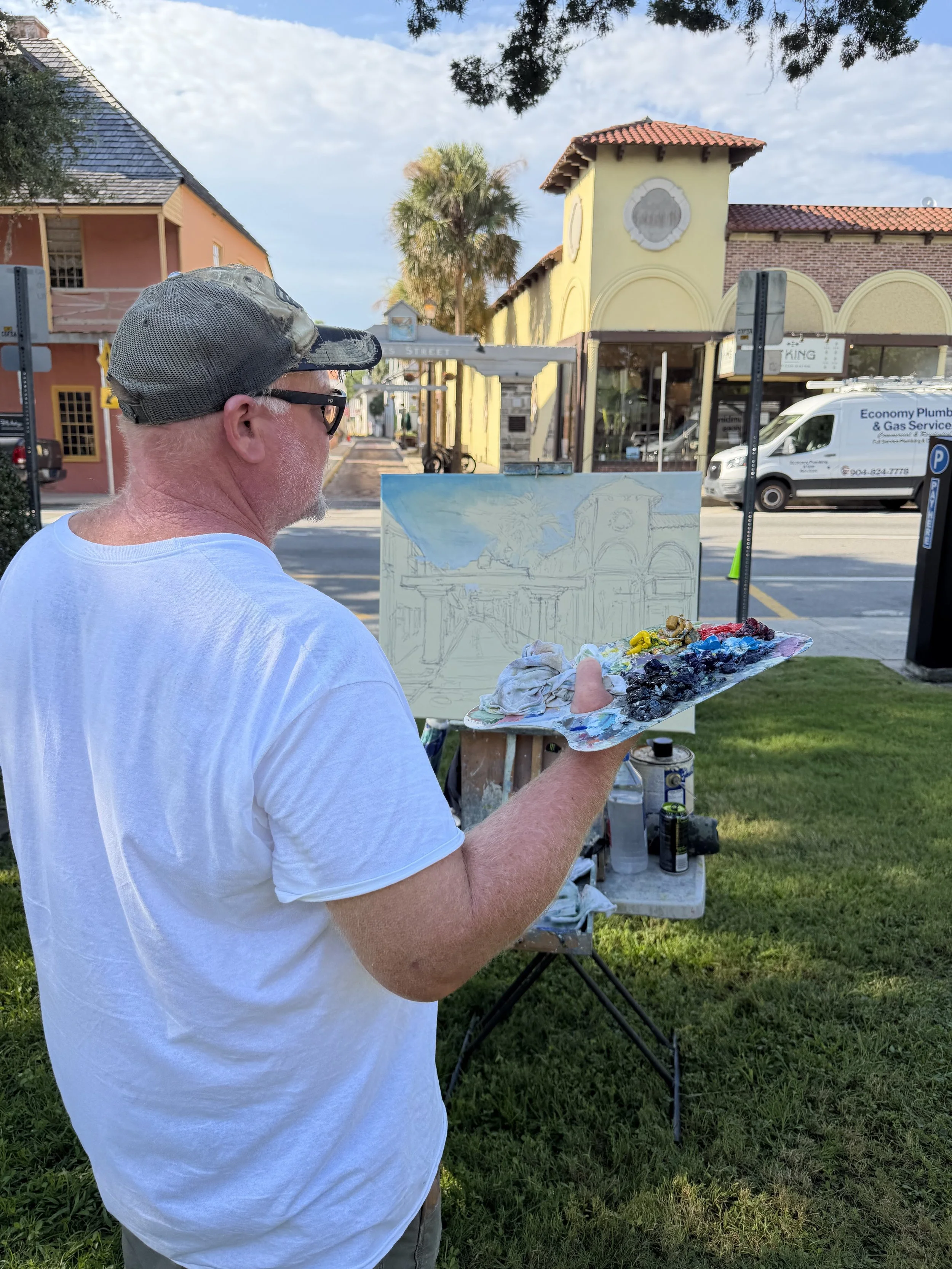 Obie Hunter painting in the Plaza de la Constitución.jpeg