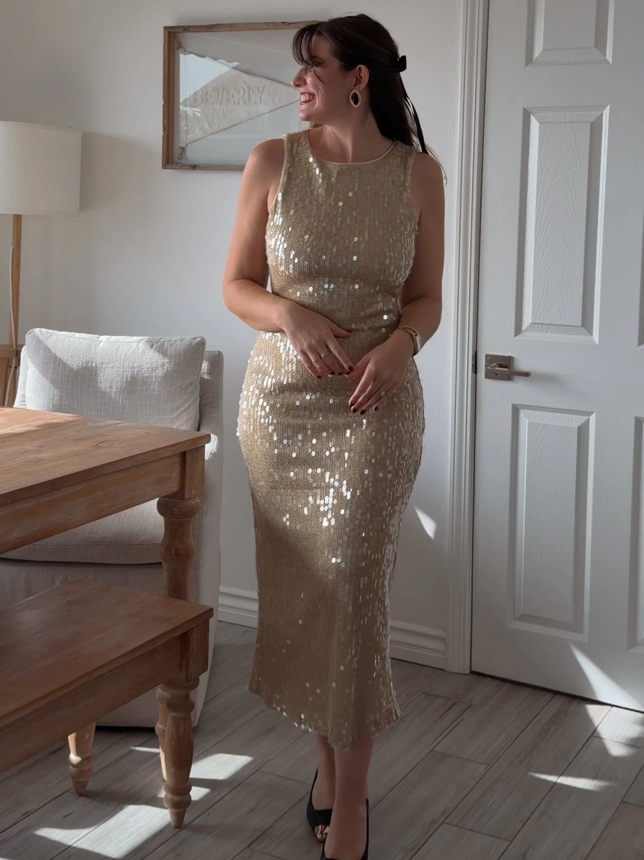 5 Festive Outfit Ideas for the Holidays &amp; New Year: Sequins, Satin &amp; Chic Details