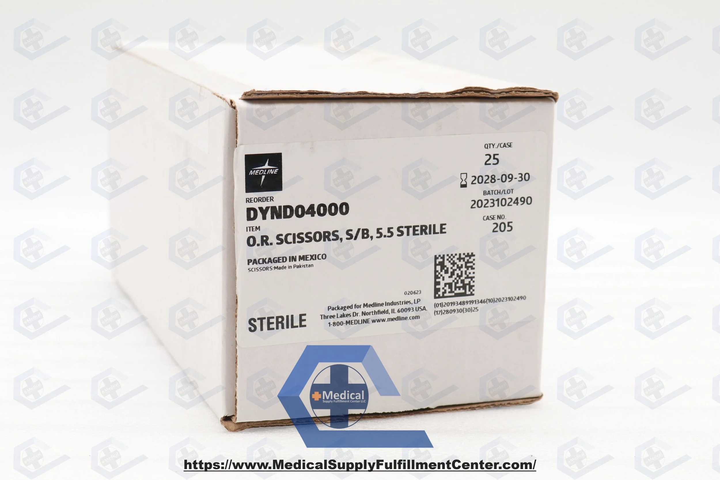 Medline | DYND04000 | BOX OF 25 | Sharp / Blunt OR Scissors - O. R. Scissors, Sharp / Blunt, Straight, Sterile, 5.5