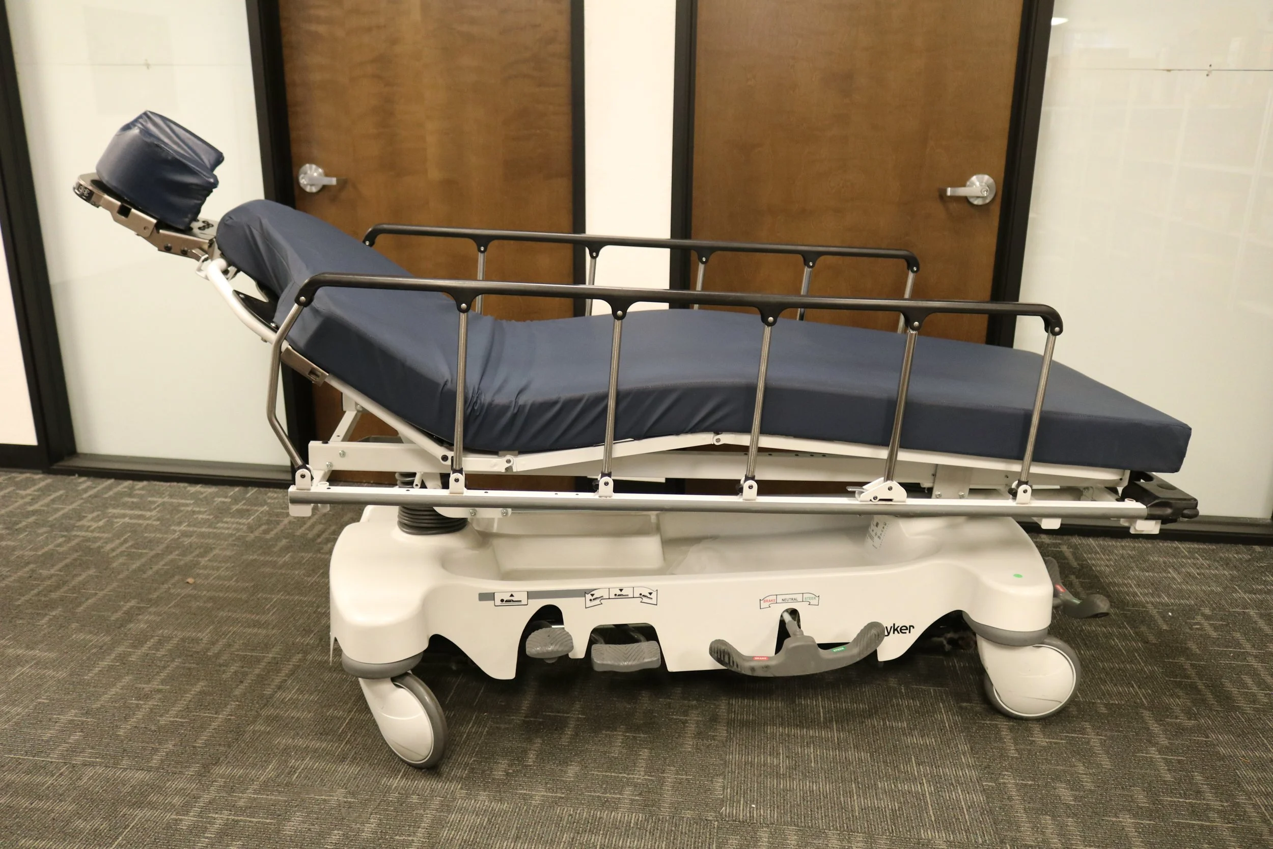 Stryker | 1089 | Eye Surgery Stretcher