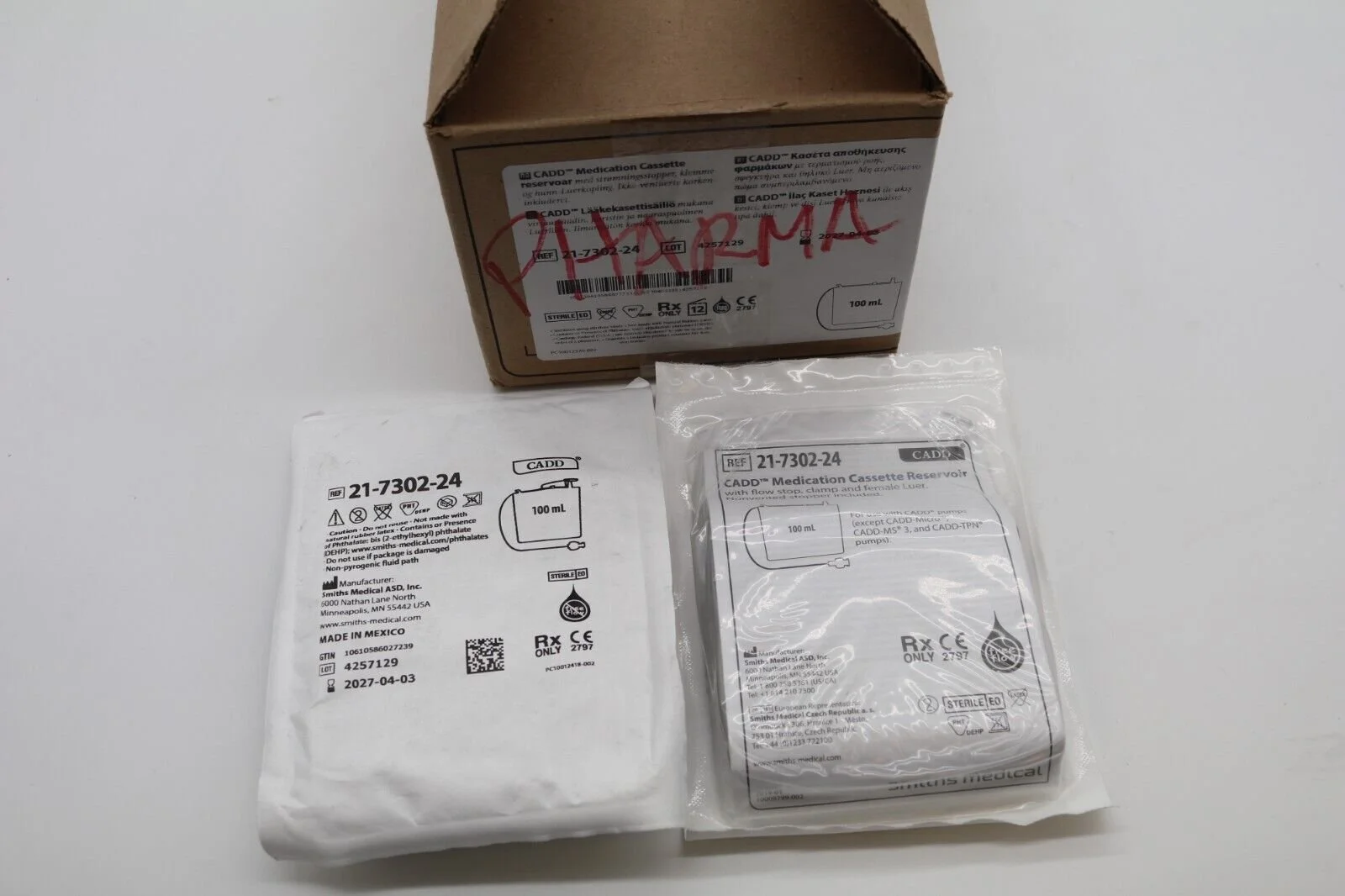 Smiths Medical | 21-7310-24 | INDATE | Box of 12 | CADD Blue Medication Cassette Reservoir 250mL