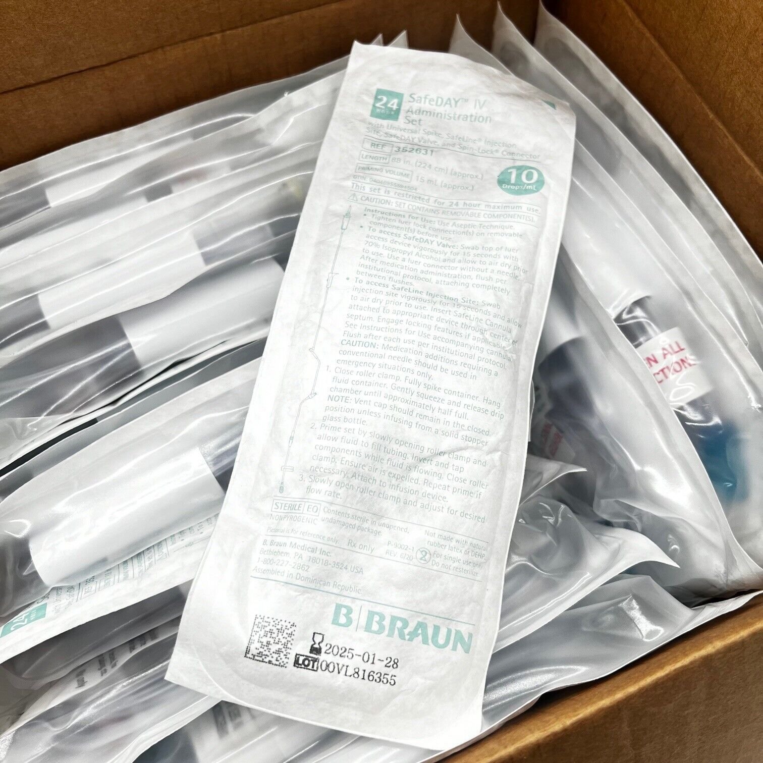 Braun | 352631 | SHORT DATE | Box of 50 | Primary IV Administration Set with Extension Set SafeDay™ Gravity 2 Ports 10 Drops / mL Drip Rate Without Filter 88 Inch Tubing Solution